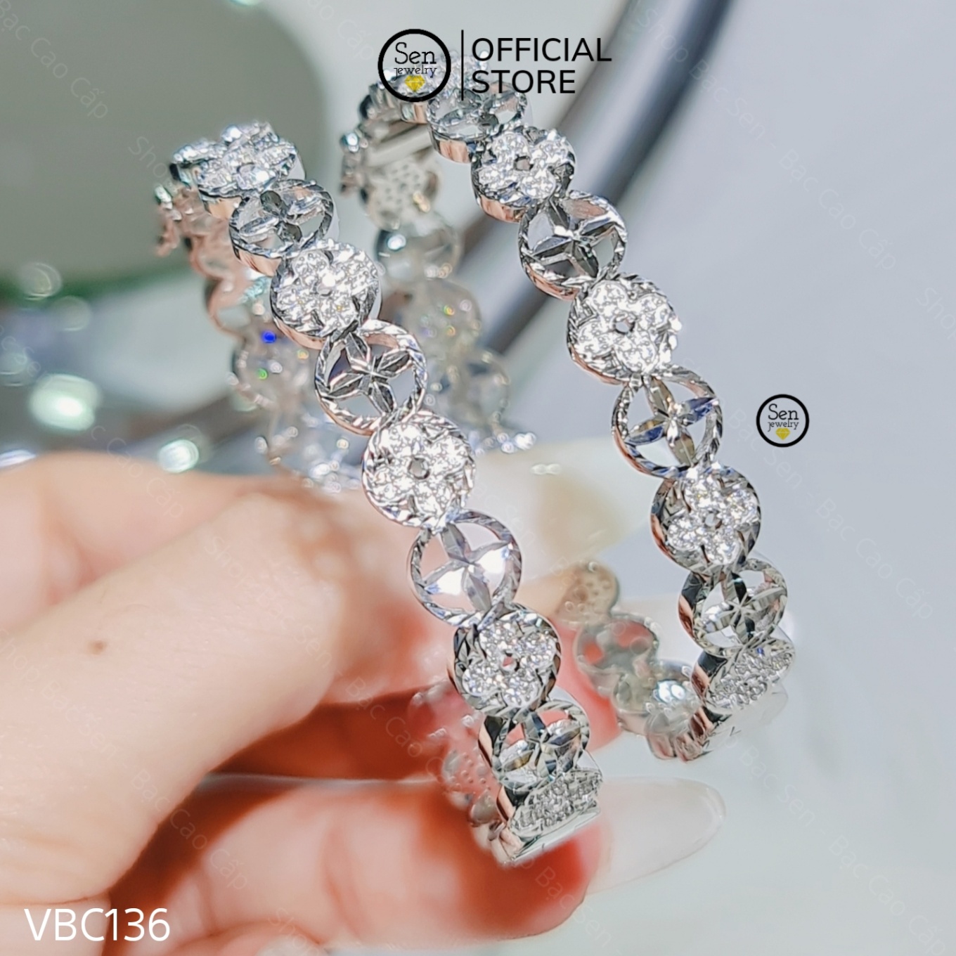VÒNG TAY CỎ 4 LÁ CM PHỐI TẤM