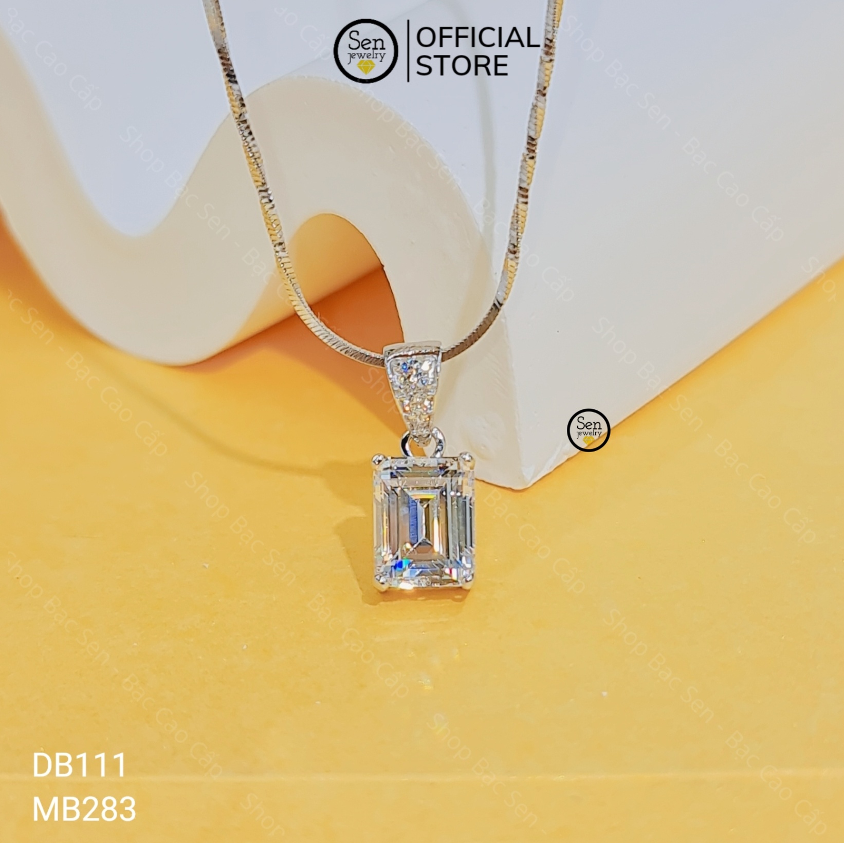 MẶT VUÔNG EMERALD