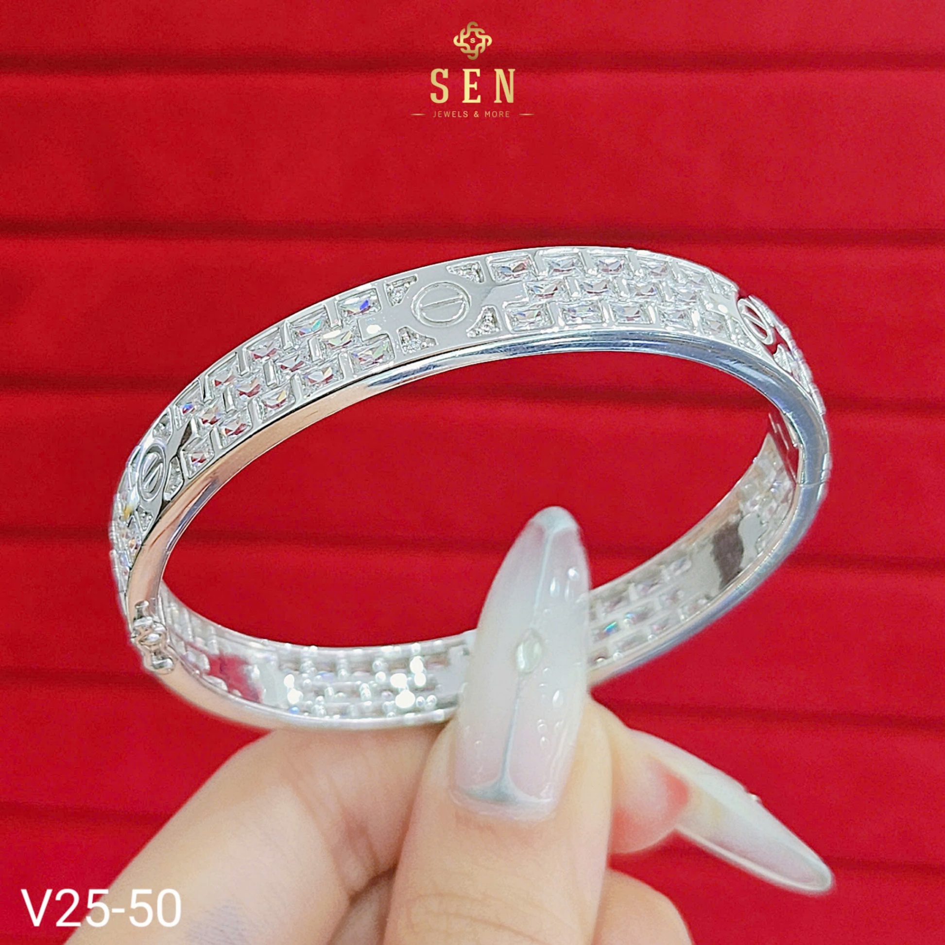 VÒNG TAY CARTIER BẢNG 7LI