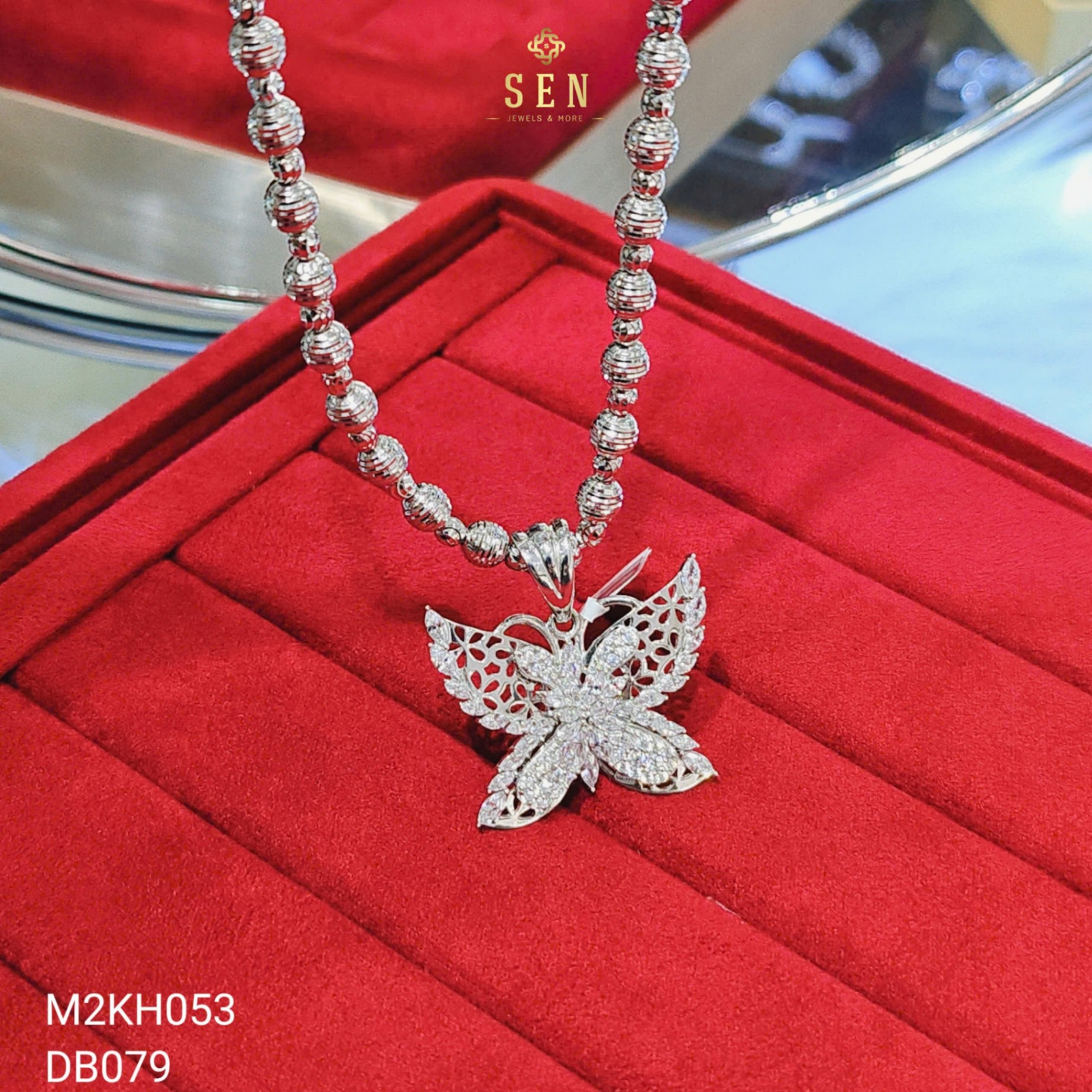 MẶT BƯỚM XOÀN XI KIM
