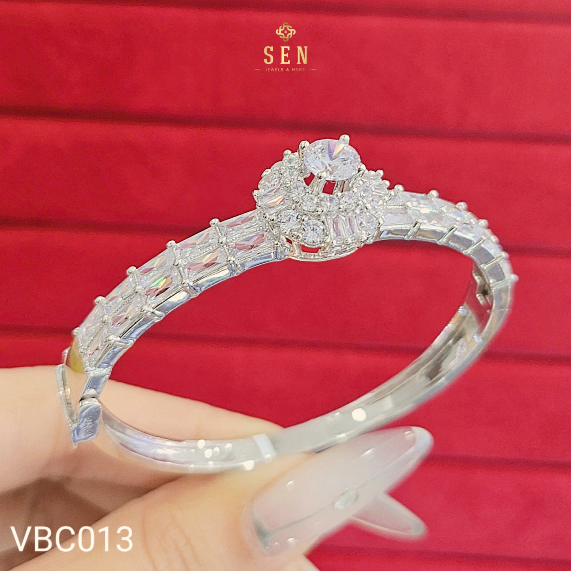 VÒNG TAY TRÒN BARGET CHỦ 7LI1