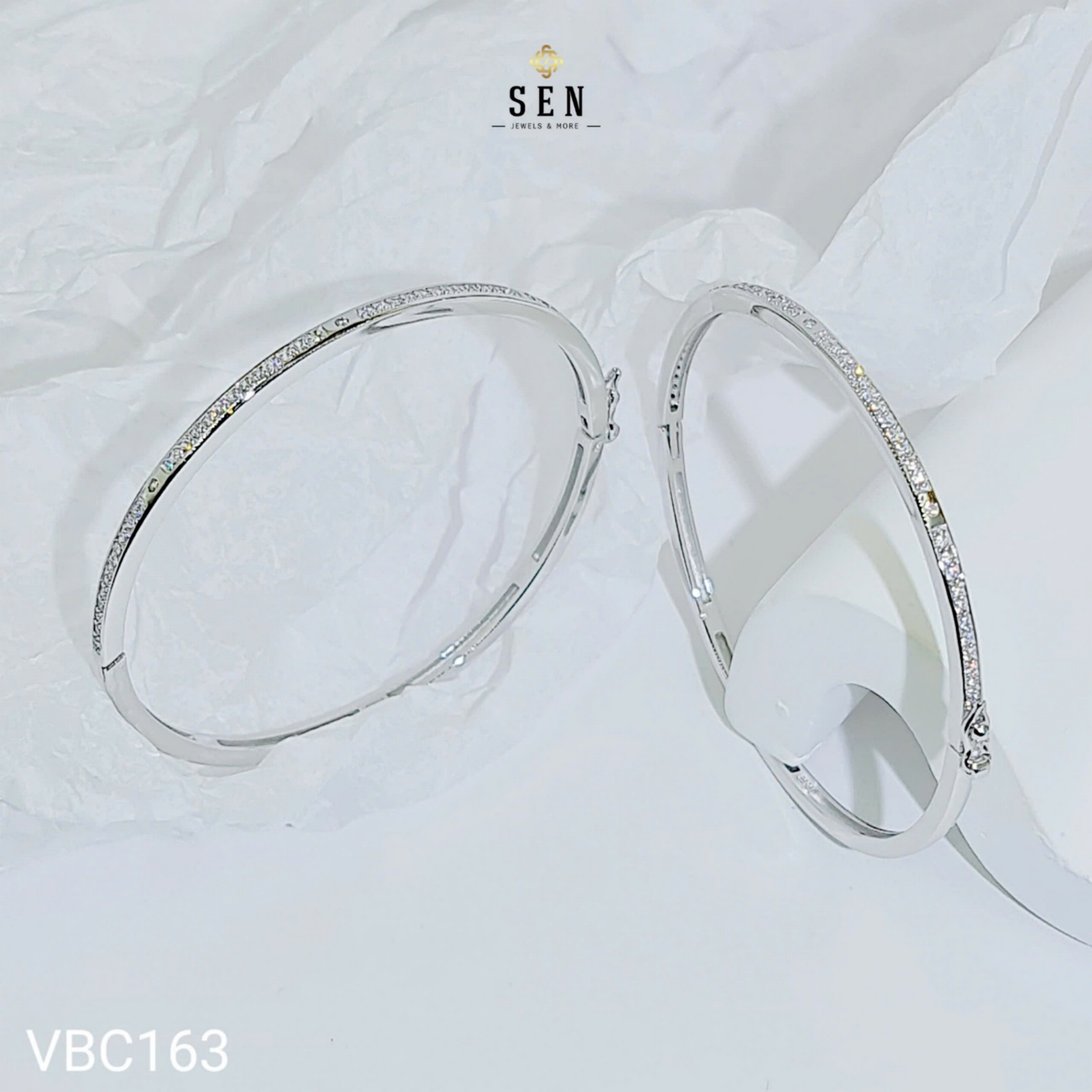 VÒNG TAY NỬA TẤM 2LI5
