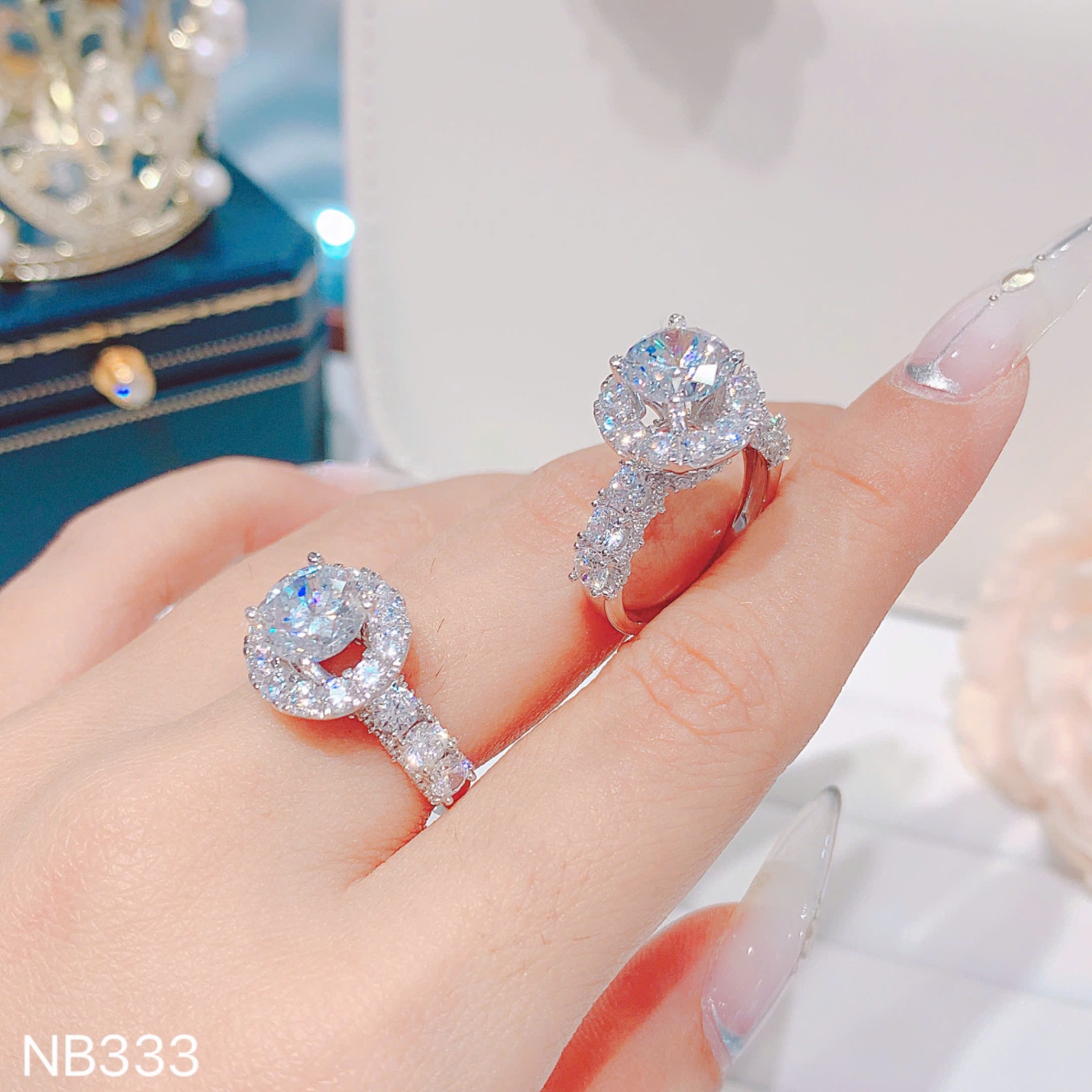 NHẪN ĐẾ TRÒN CHỦ 7LI7