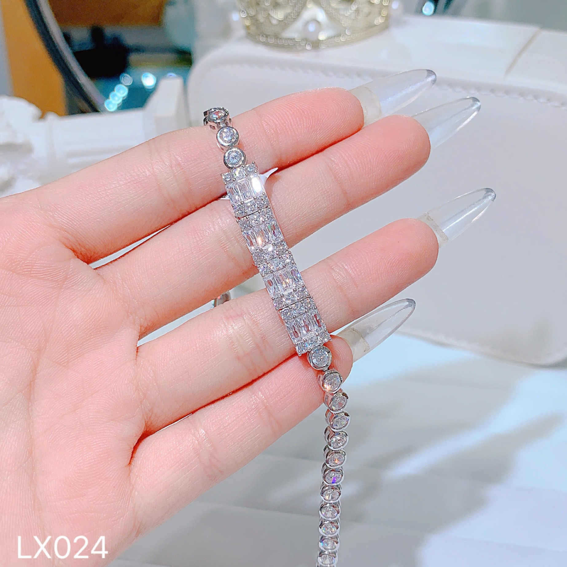 LẮC TAY CAO CẤP LX024-17