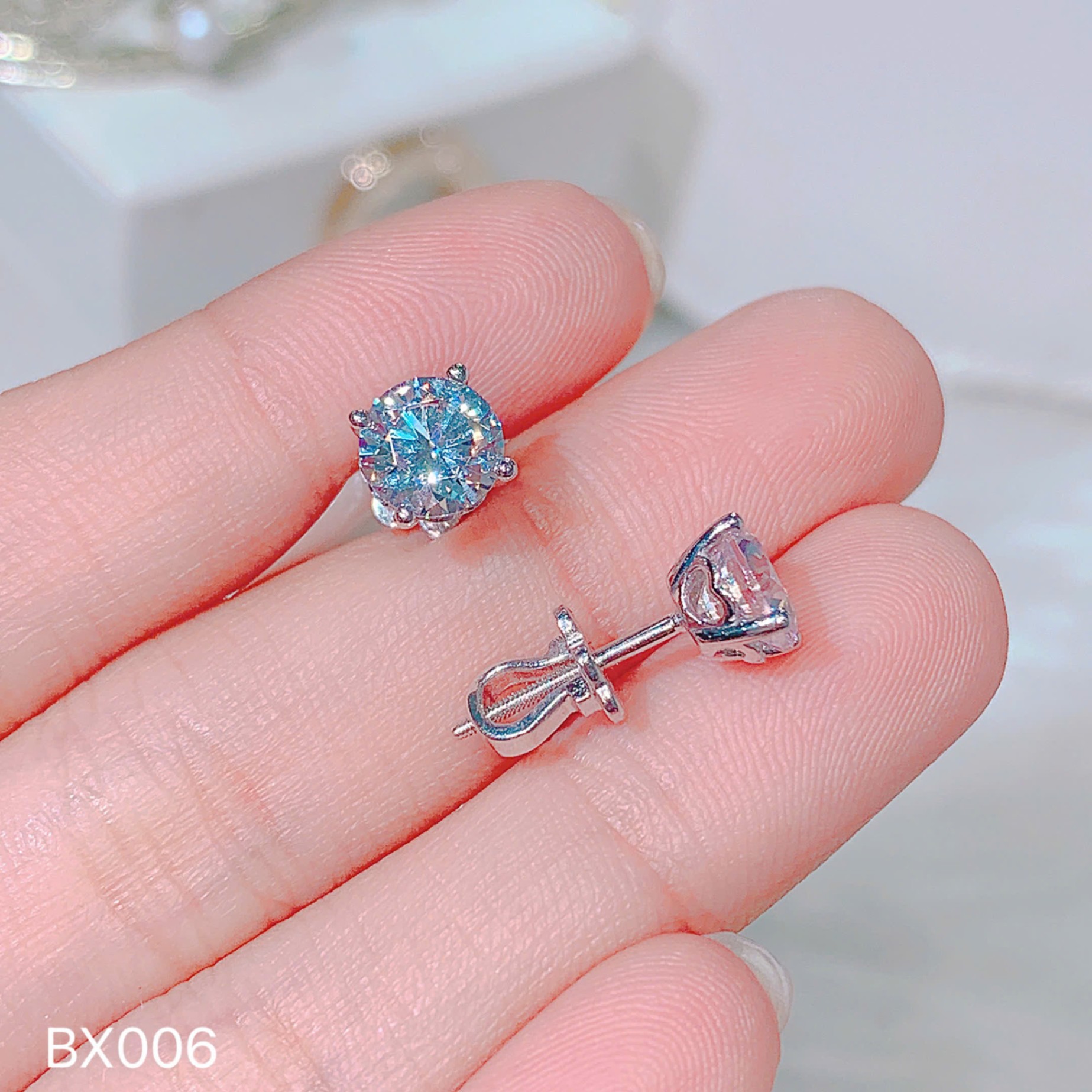BÔNG TAI CAO CẤP CHỦ 6LI BX006