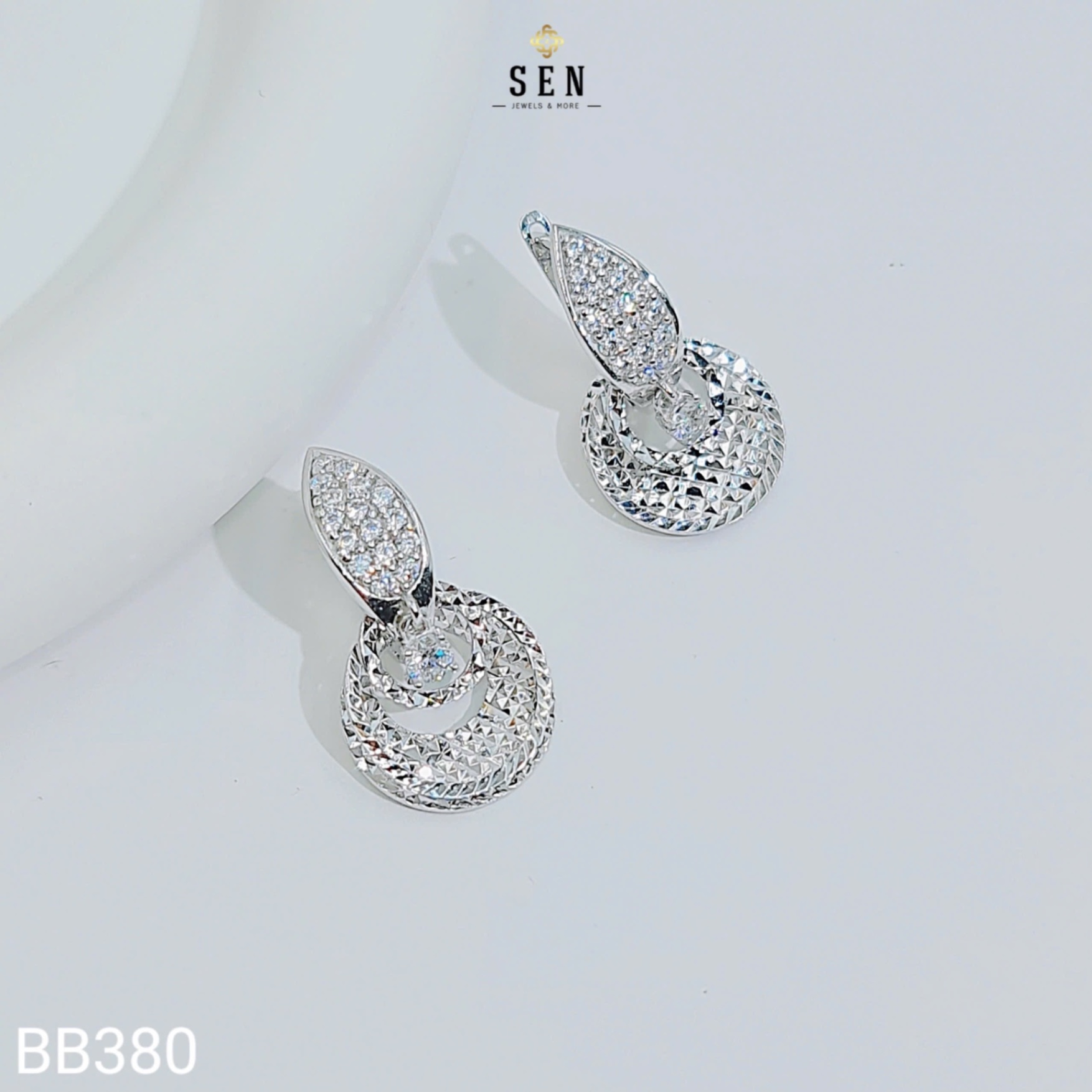 BỒNG TAI KHÓA GÀI ĐAI LÁ TẤM 3 LỚP CẮT MÁY