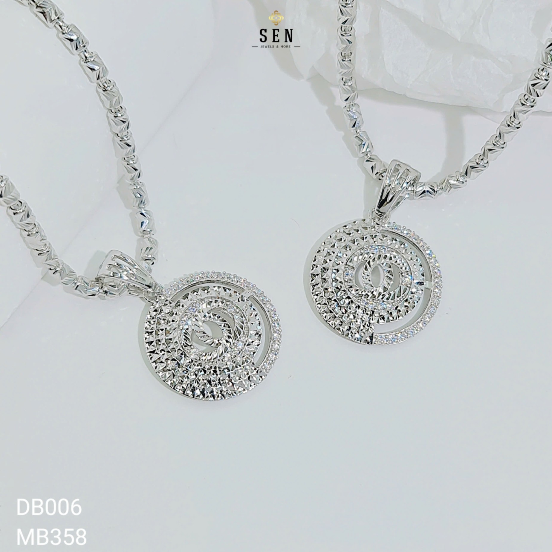 MẶT TRÒN CHANEL CẮT MÁY PHỐI XOÀN