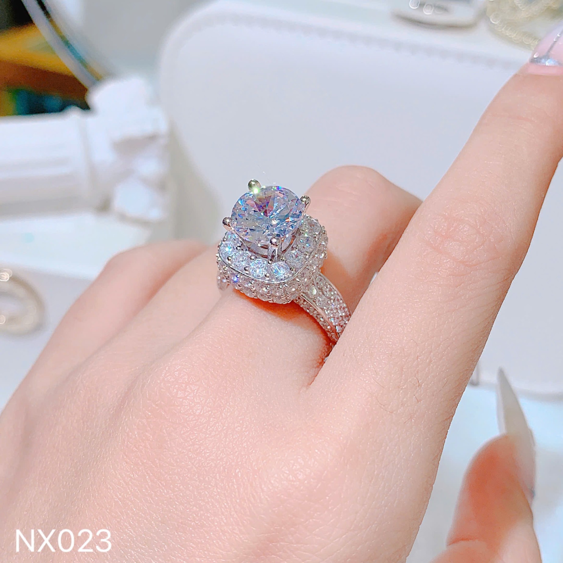 NHẪN HALO VUÔNG CHỦ 10LI