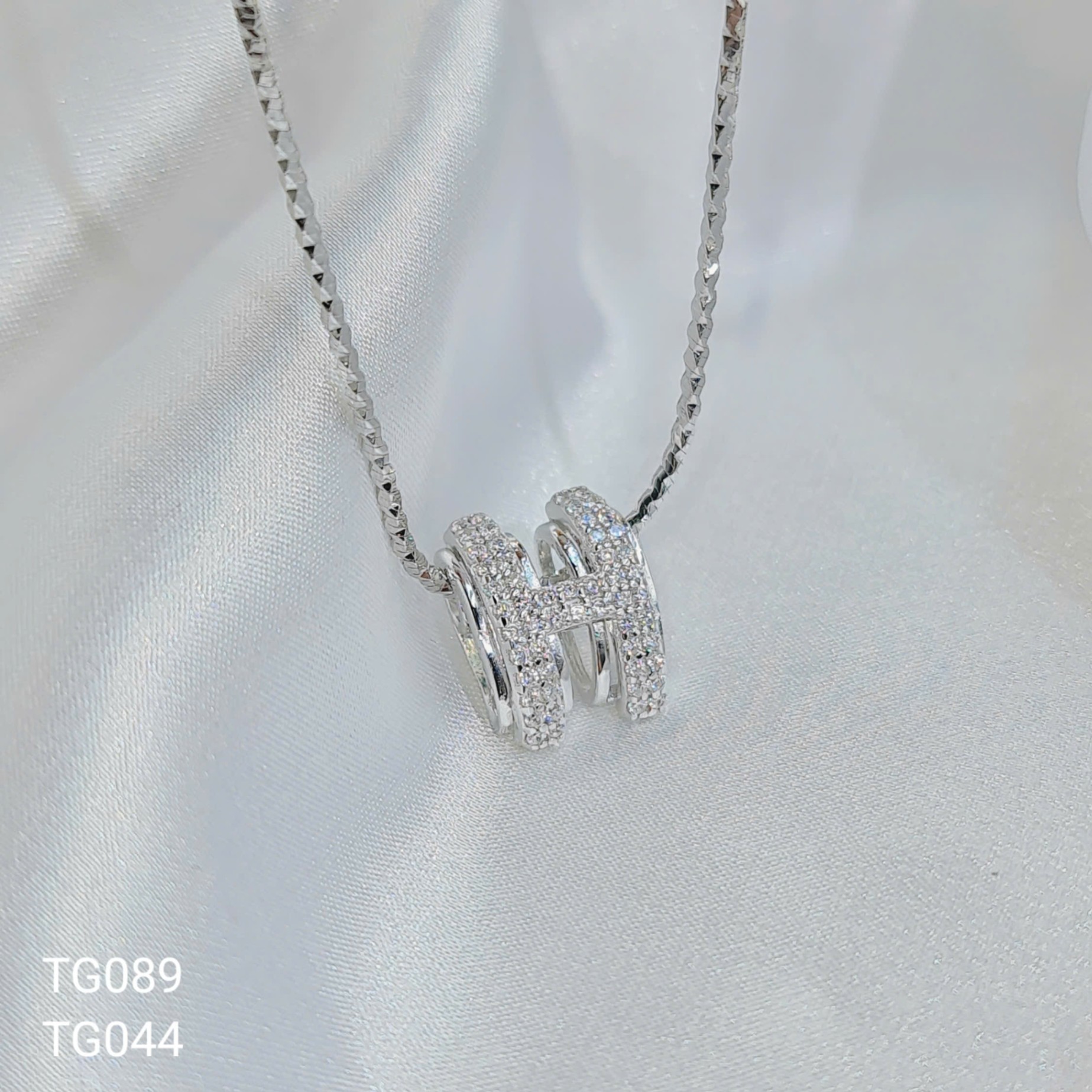 MẶT H BI TRÒN