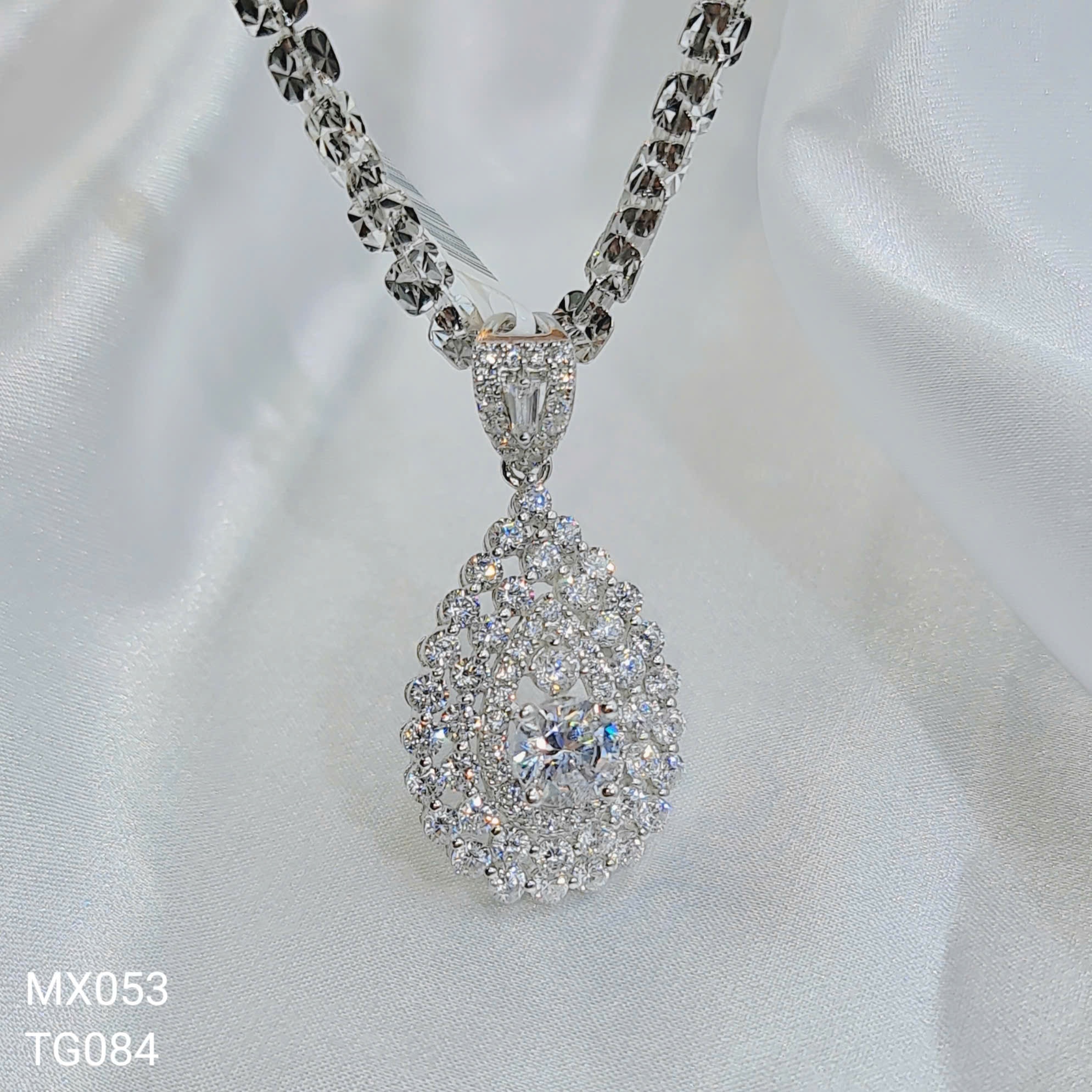 MẶT CAO CẤP MX053