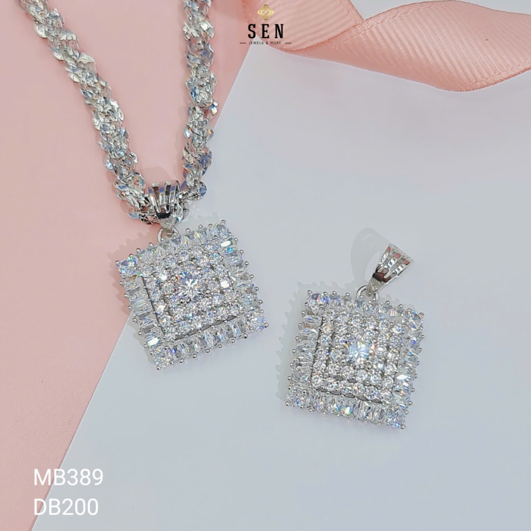MẶT VUÔNG VIỀN EMERALD 5LI