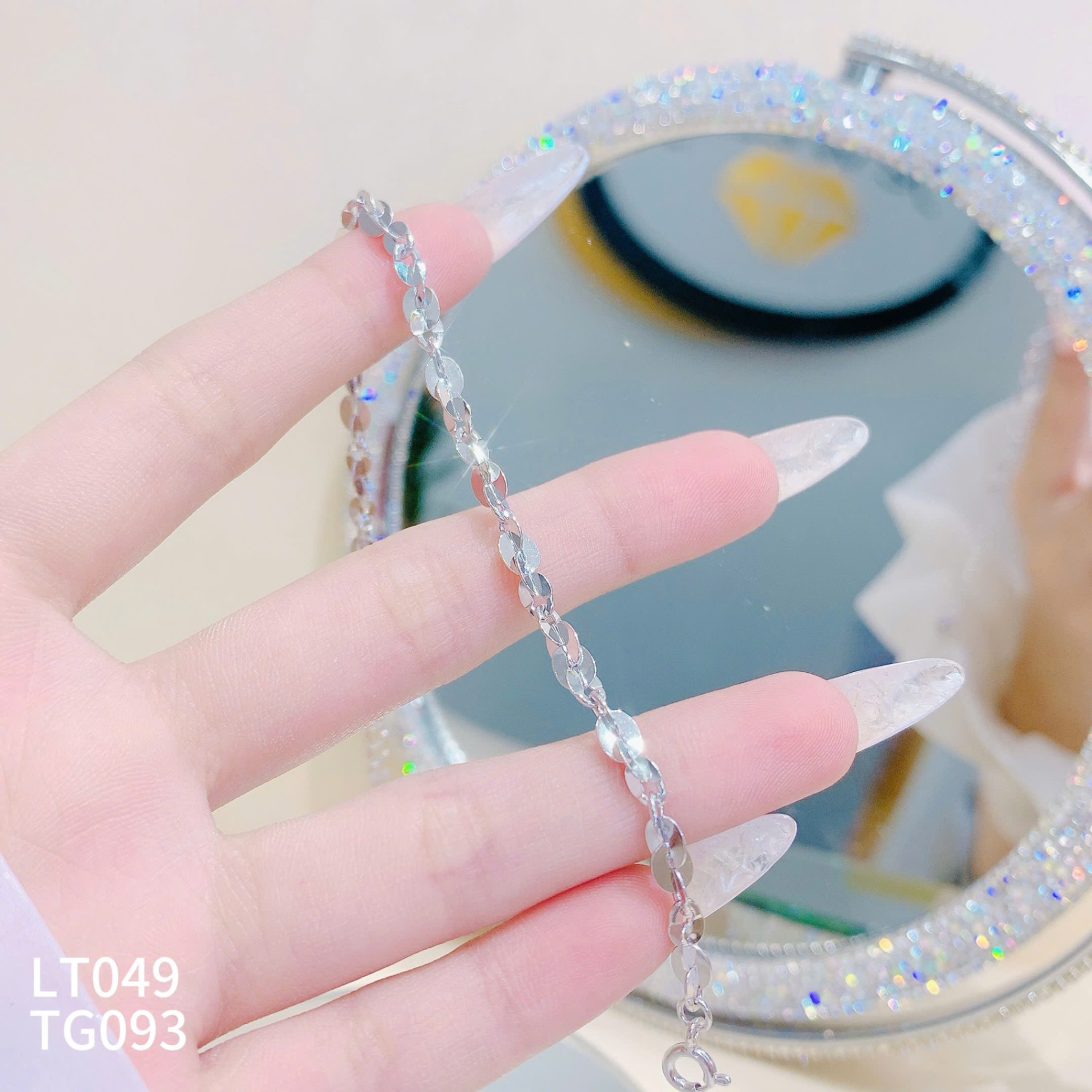 LẮC TAY XOẮN 4LI Ý