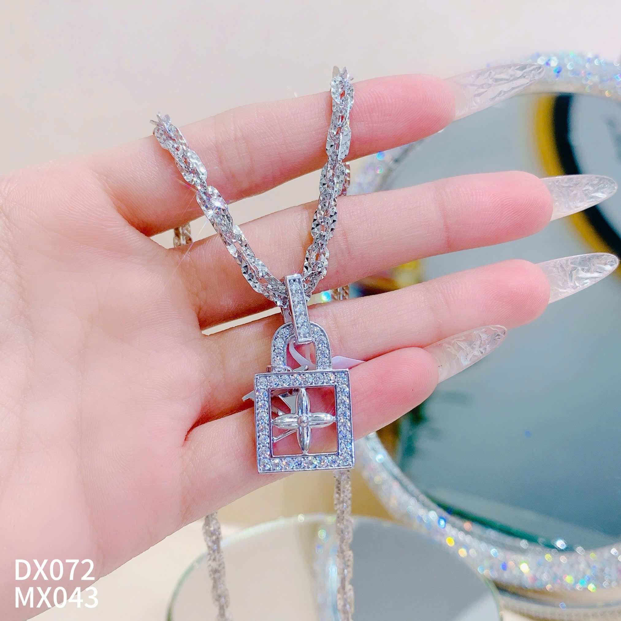 MẶT CAO CẤP MX043