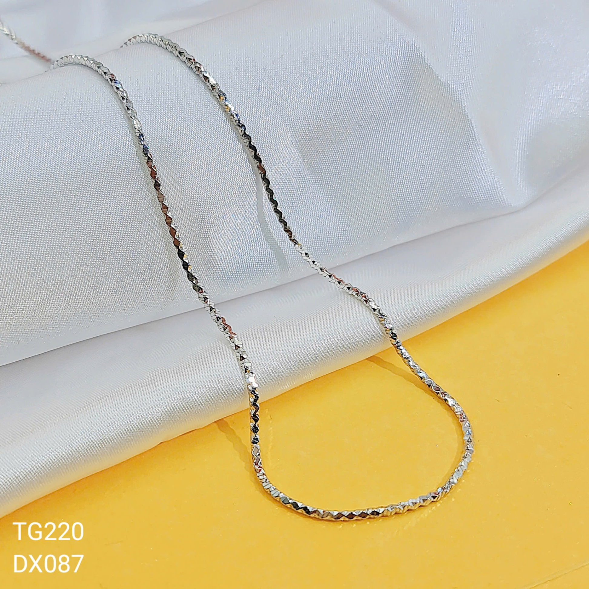 TG220-50 :DÂY MÌ KIM CƯƠNG 8 D