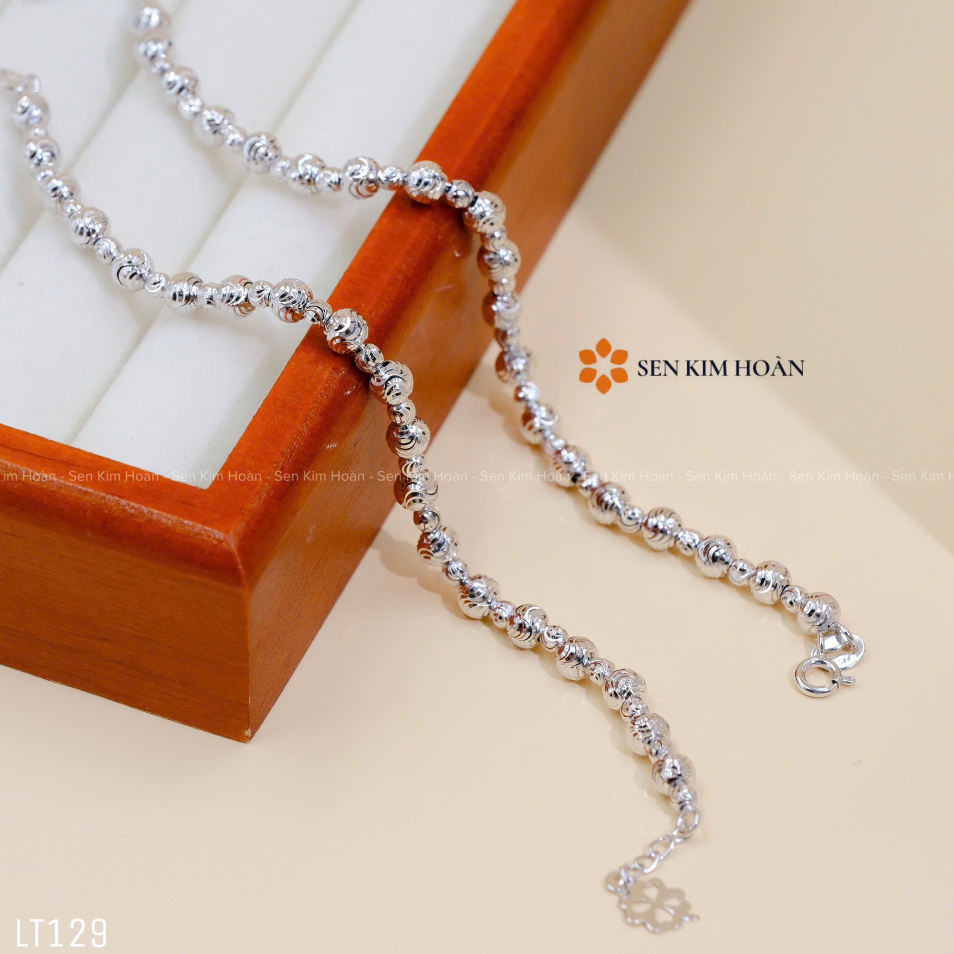 LẮC TAY BI CHẠM KHẮC 5LI