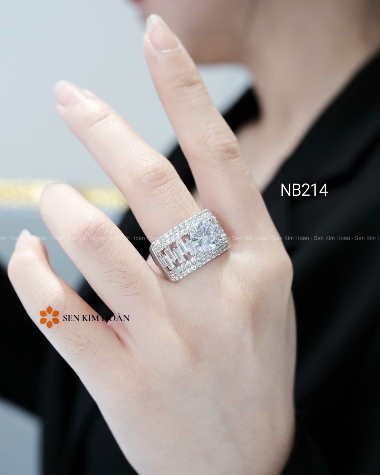 Nhẫn bạc đá CZ chủ 8li5 - SKH NB214-17