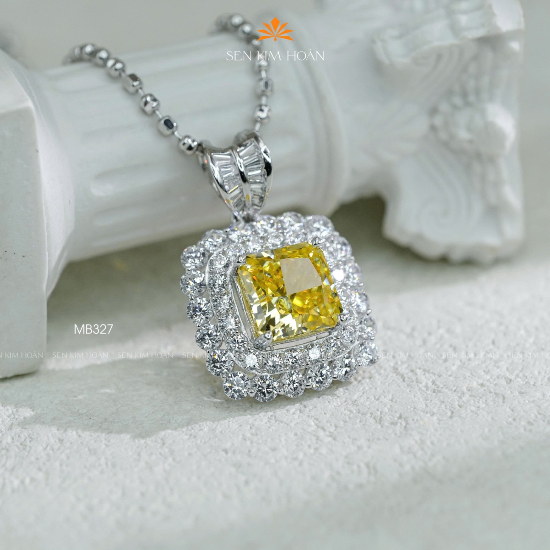 Mặt bạc đá CZ chủ đá vuông vàng 10li - SKH MB327