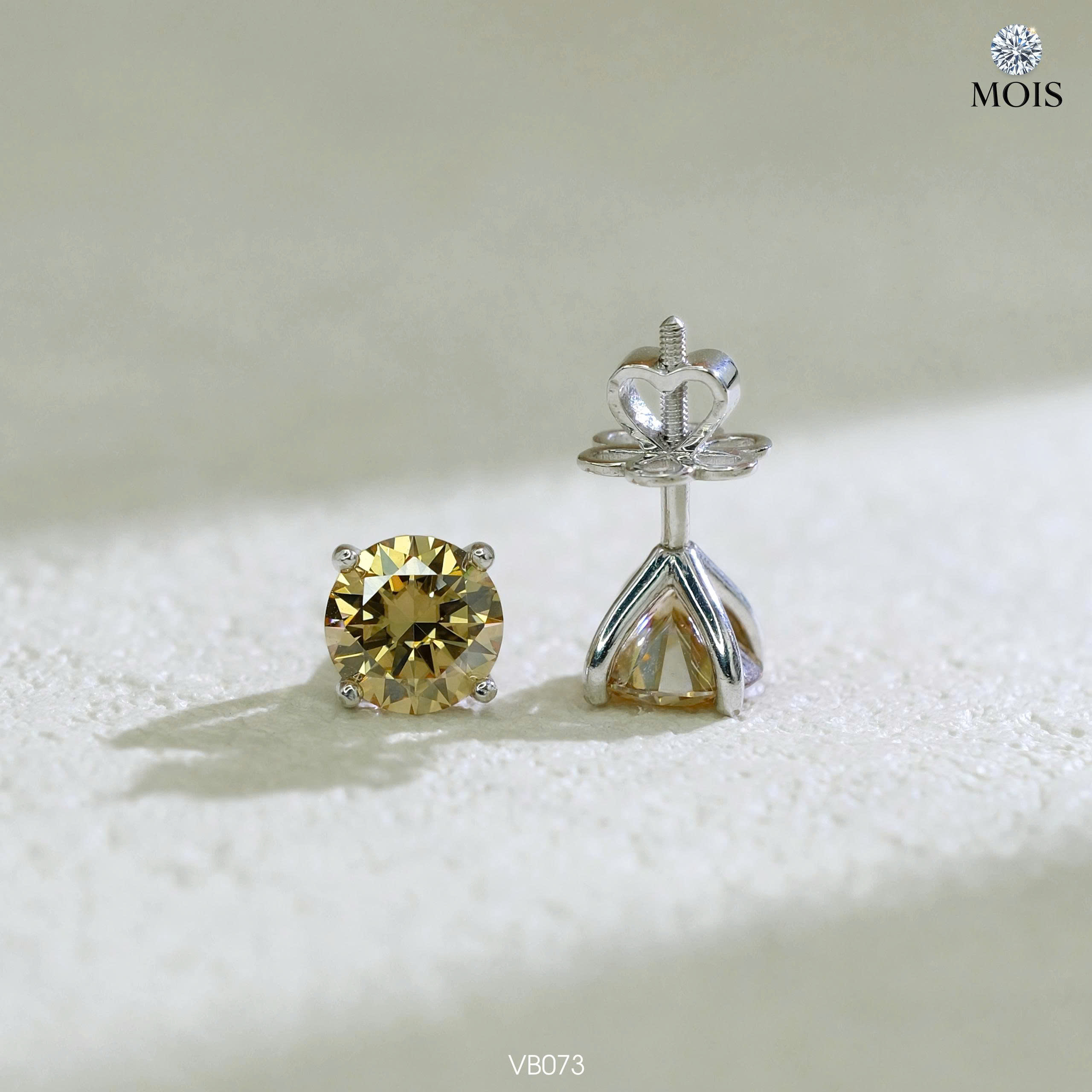 Bông bạc nụ Moissanite chủ 7li2 trà CTT - SKH VB073.CTR5772