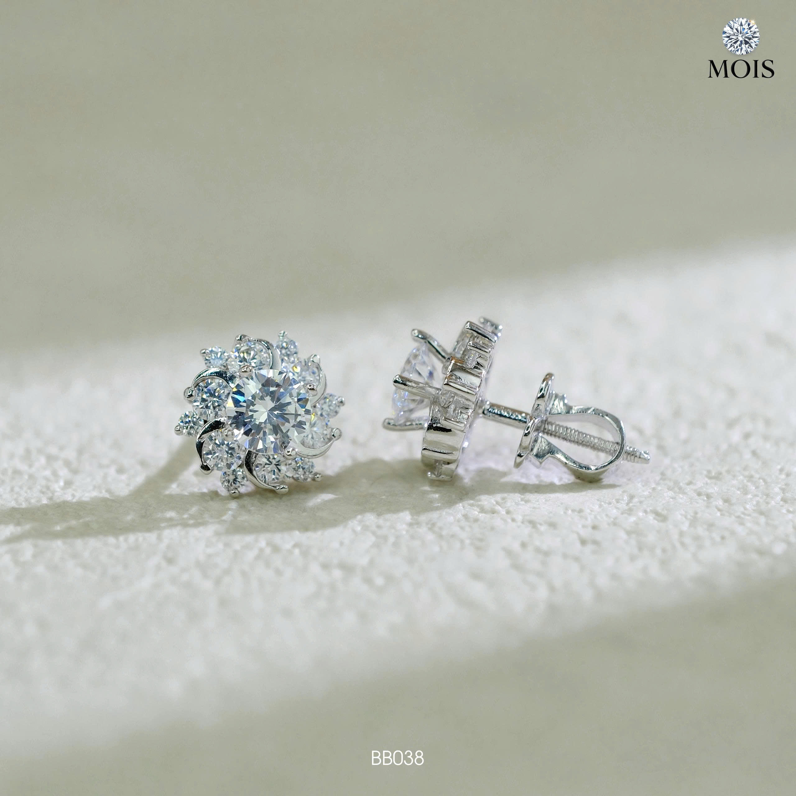 Bông bạc chủ Moissanite 5li CCT - SKH BB038.5LIMOIS