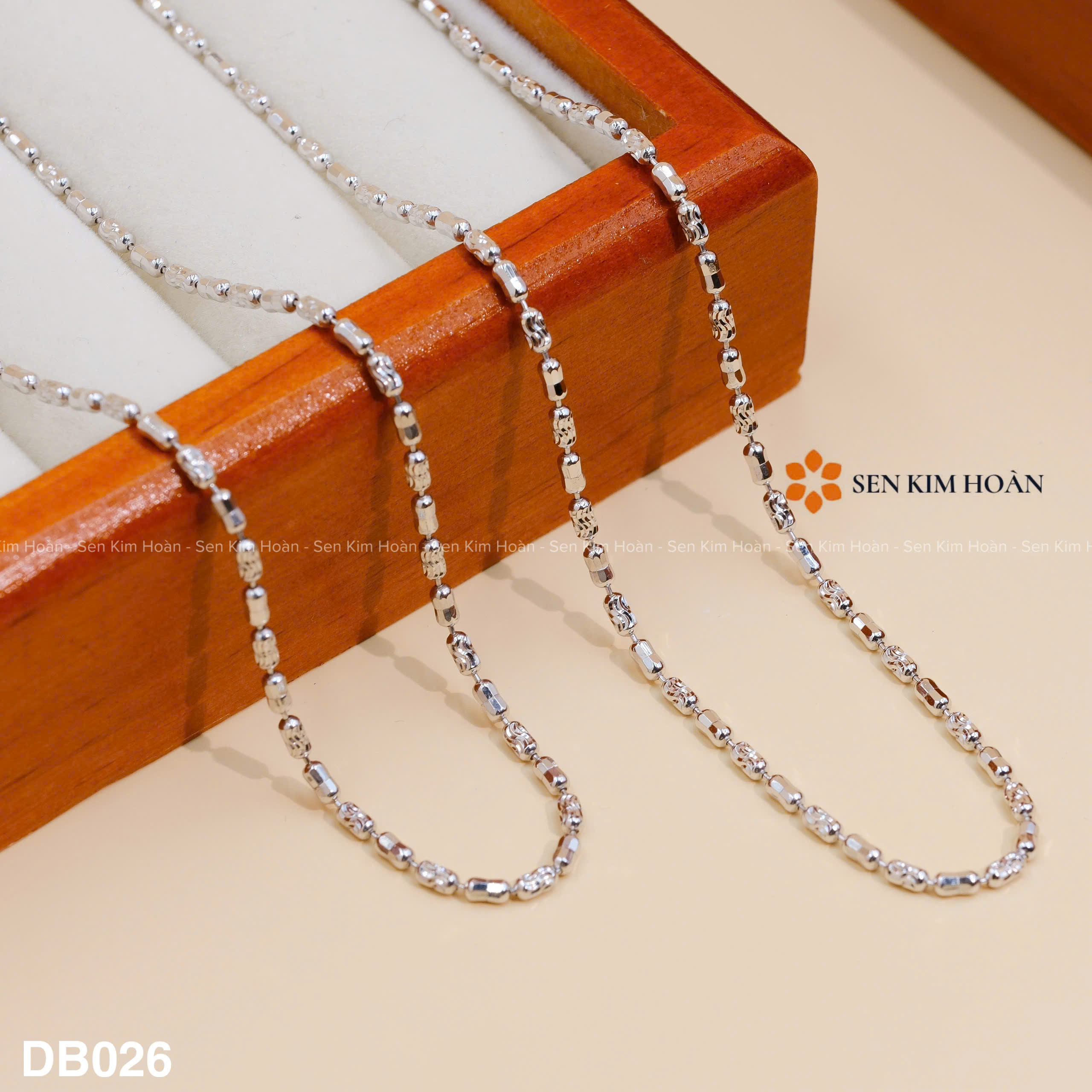DÂY CHUYỀN BI TRỤ 1LI8
