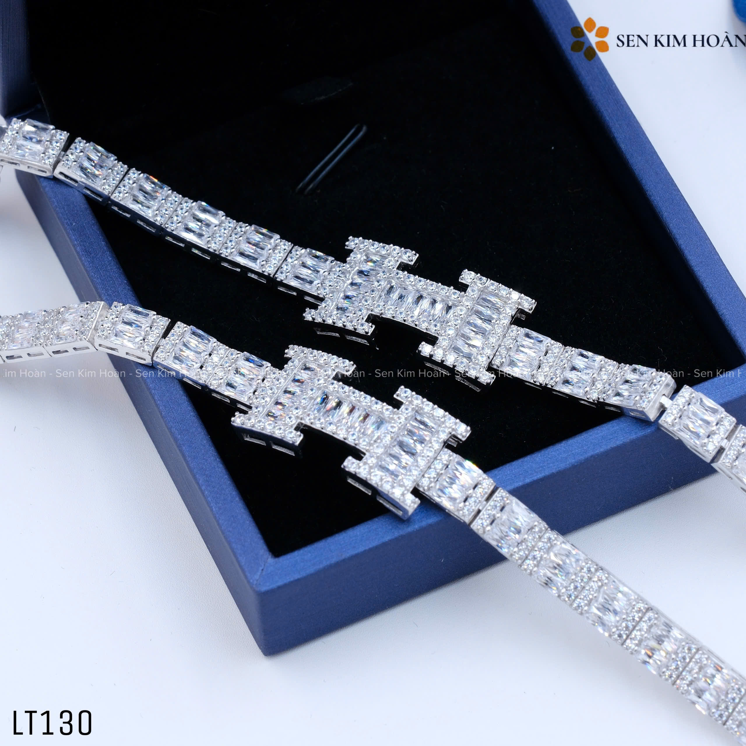 LẮC TAY CHỮ H BARGET PHỐI TẤM