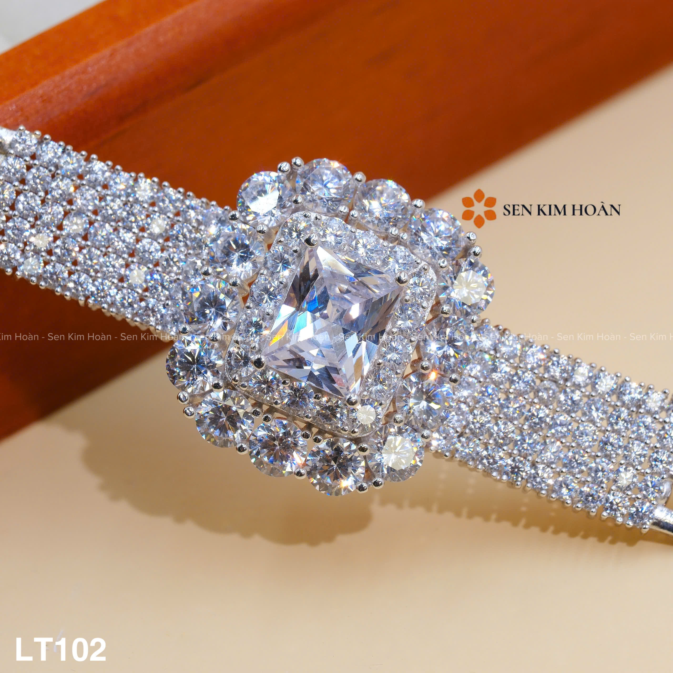 LẮC TAY TO CHỦ CHỮ NHẬT 10X8LI