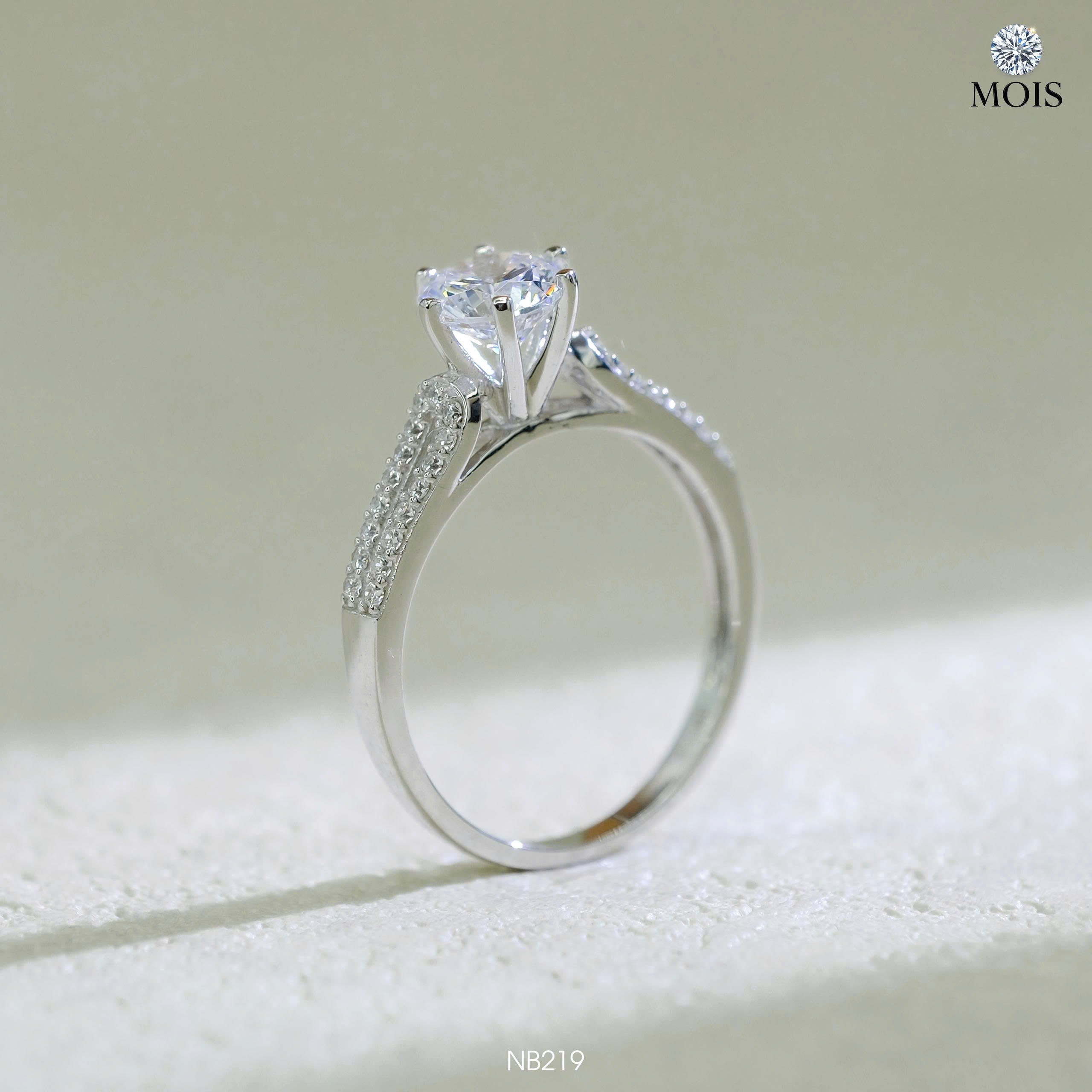 Nhẫn bạc chủ Moissanite trắng 6li5 CCT - SKH NB219.CT5765