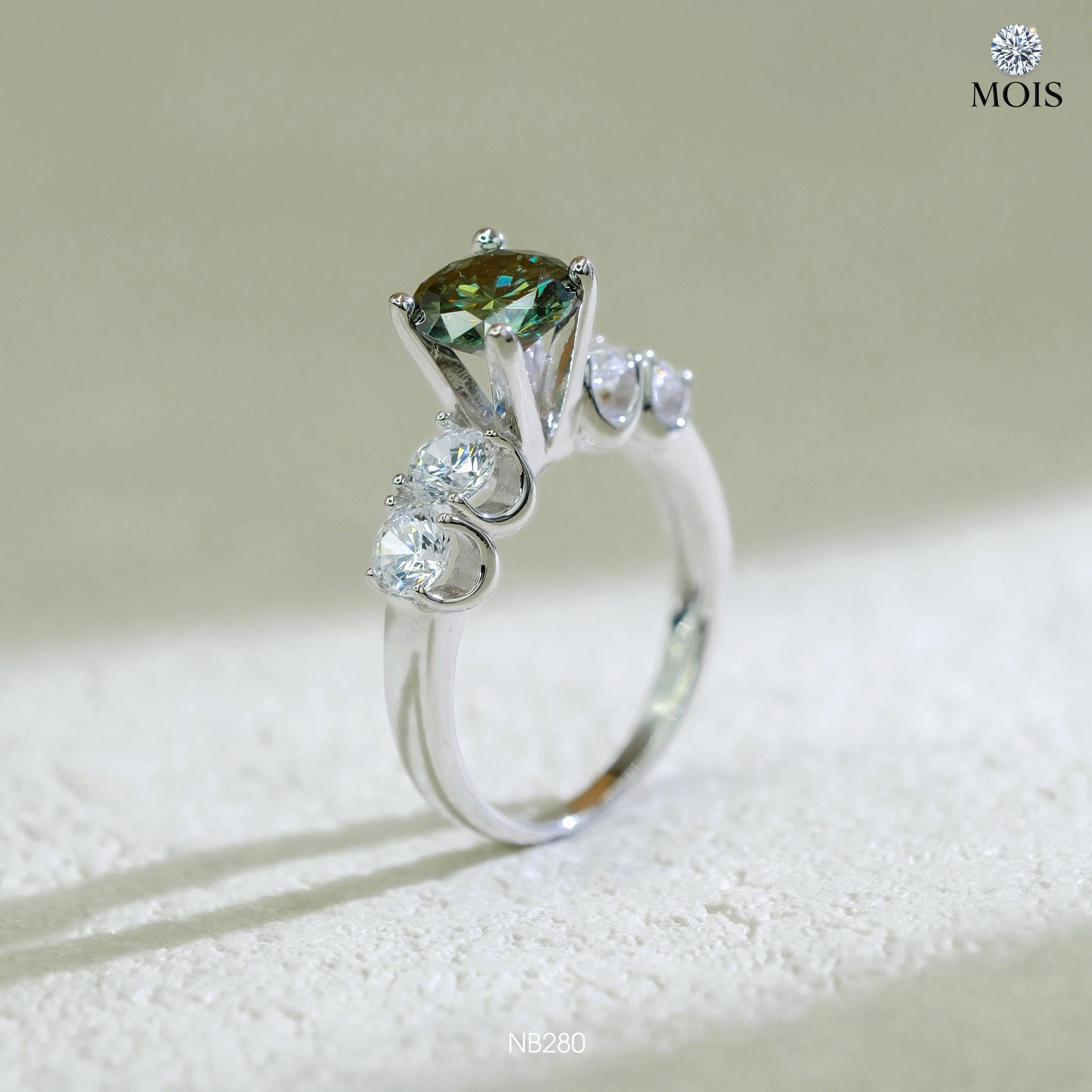 Nhẫn bạc chủ Moissanite 7li5 xanh CCT - SKH NB280.CXL5775