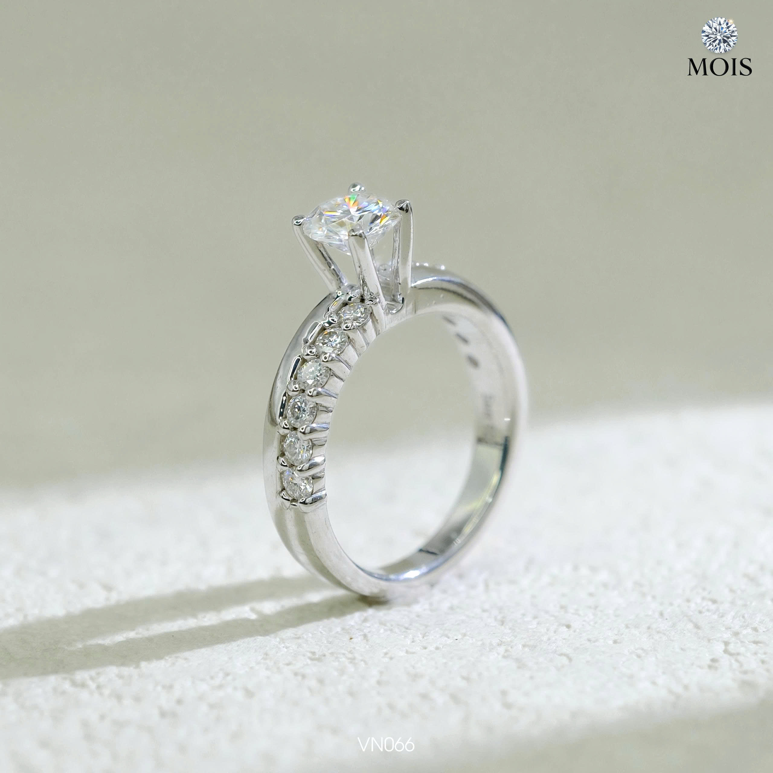 Nhẫn bạc chủ Moissanite 6li CCT - SKH VN066.CT5760