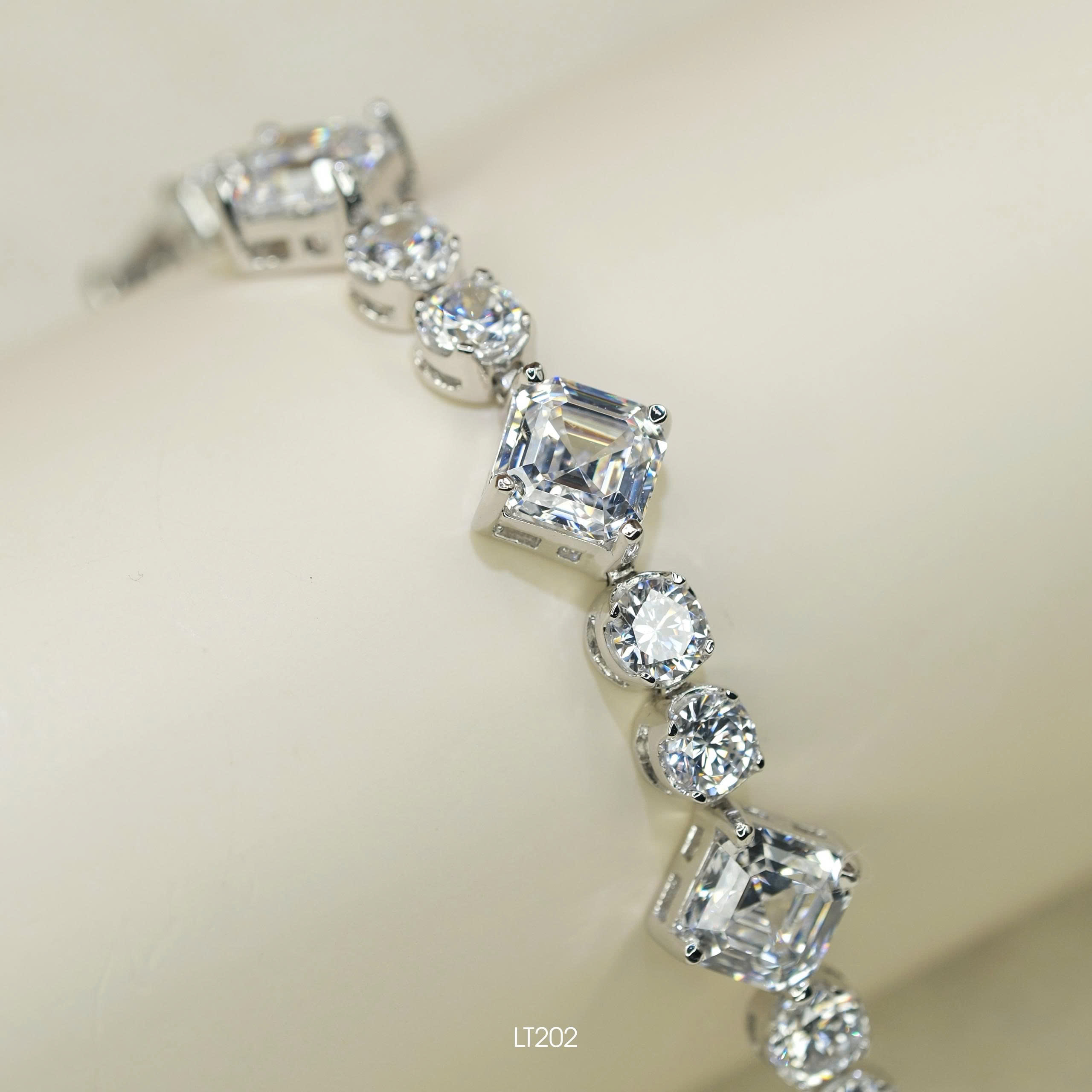Lắc tay bạc full đá CZ Emerald 7li - SKH LT202