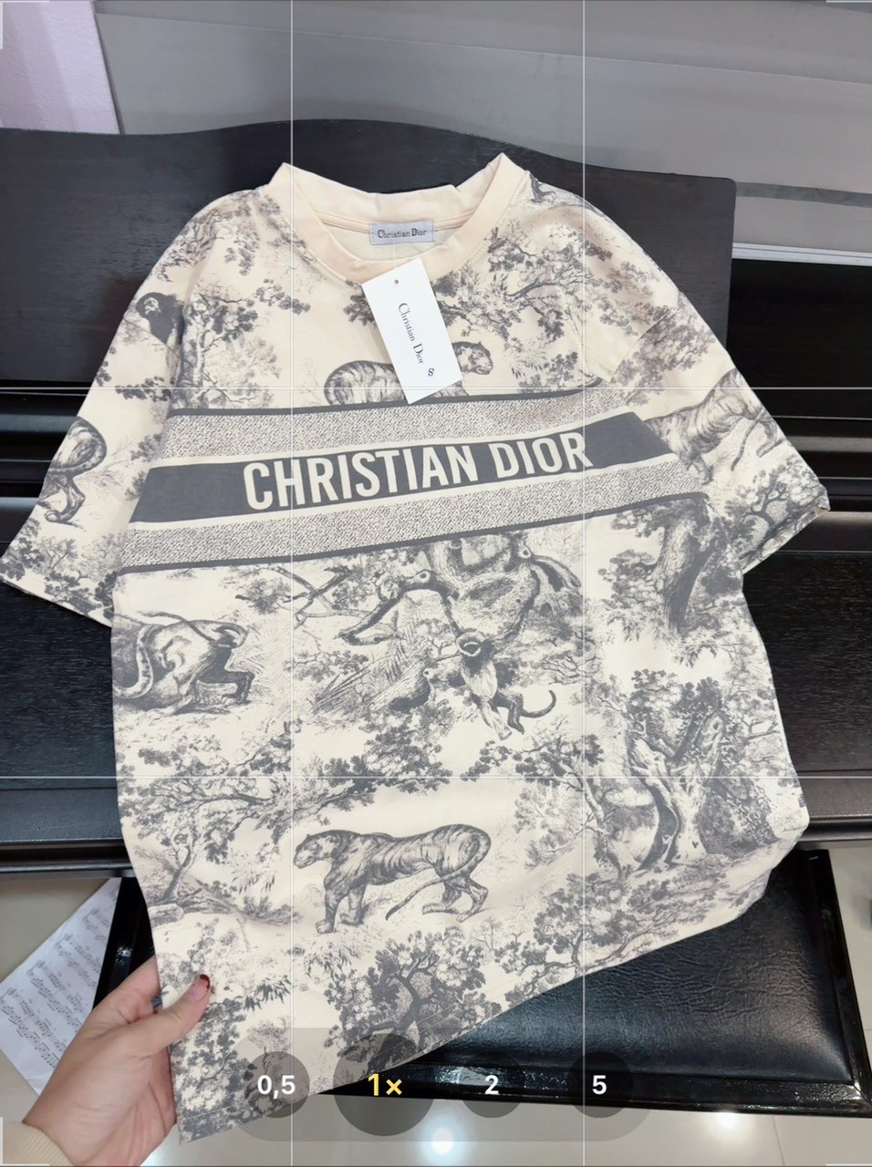 Áo dior họa tiết loang