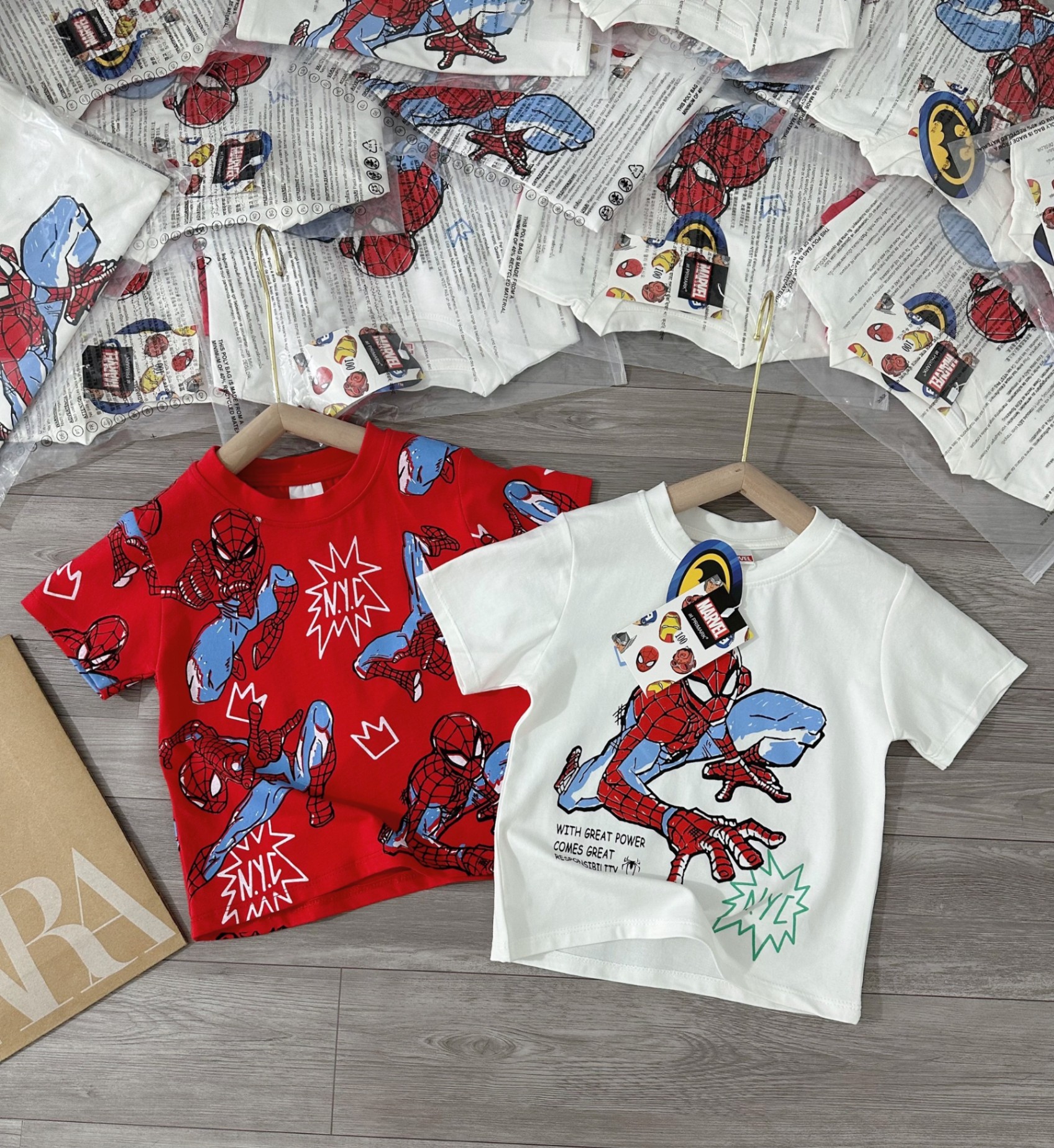 SET 2 ÁO SIÊU NHÂN ĐỎ TRẮNG CHO BÉ TRAI