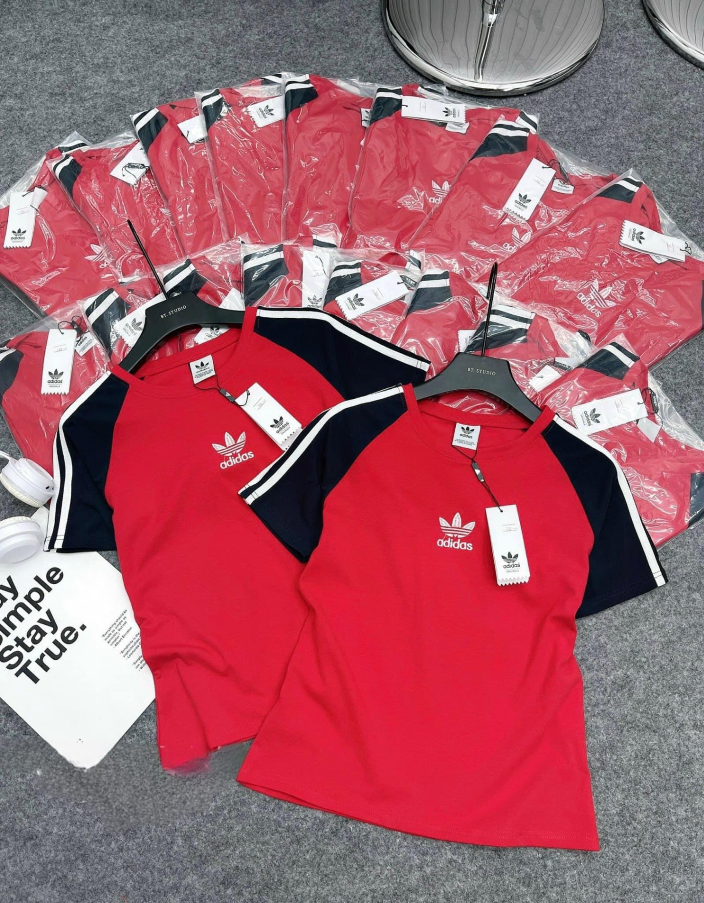 ÁO ADIDAS ĐỎ PHỐI TAY THAN