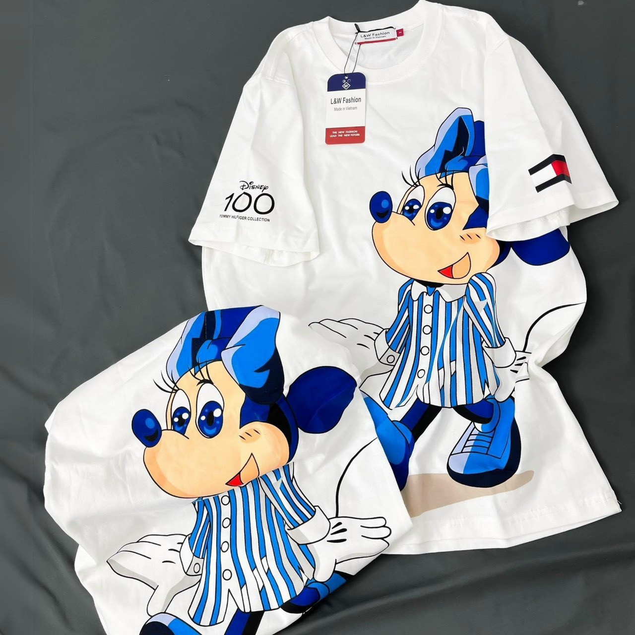 ÁO PHÔNG MICKEY XANH NỀN TRẮNG