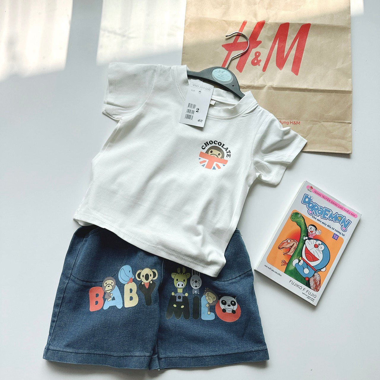SET BABYMILO ÁO TRẮNG MIX QUẦN JEAN NGỐ BT