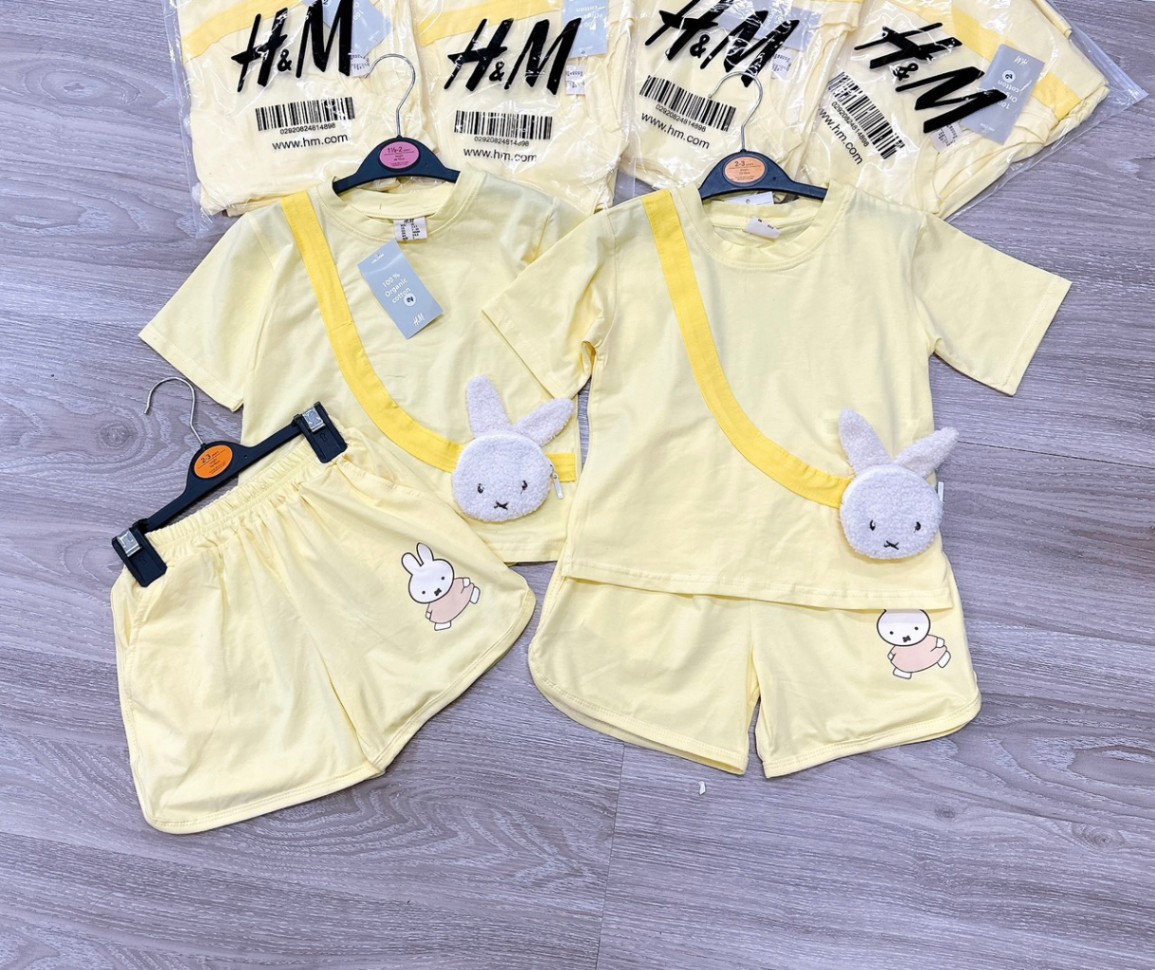 SET THỎ VÀNG CHO BÉ GÁI