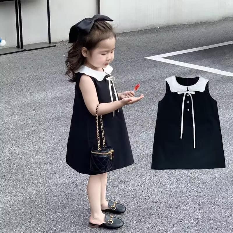 VÁY BÉ CỔ SEN ĐEN TRẮNG CHO BG
