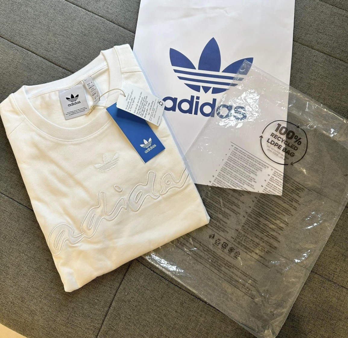 ÁO ADIDAS NAM TRẮNG THÊU CHỮ NỔI