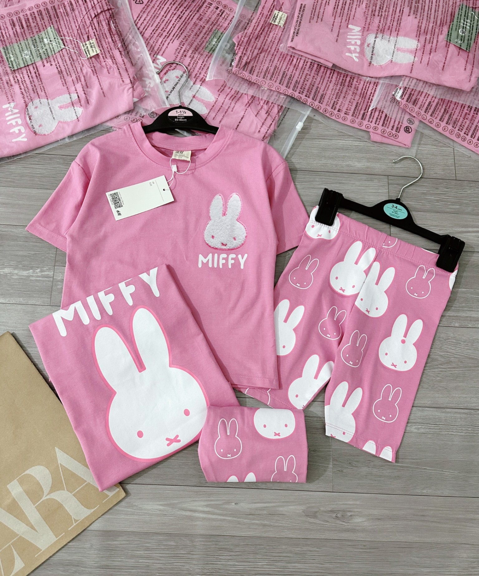 SET THỎ HỒNG TRẮNG BG