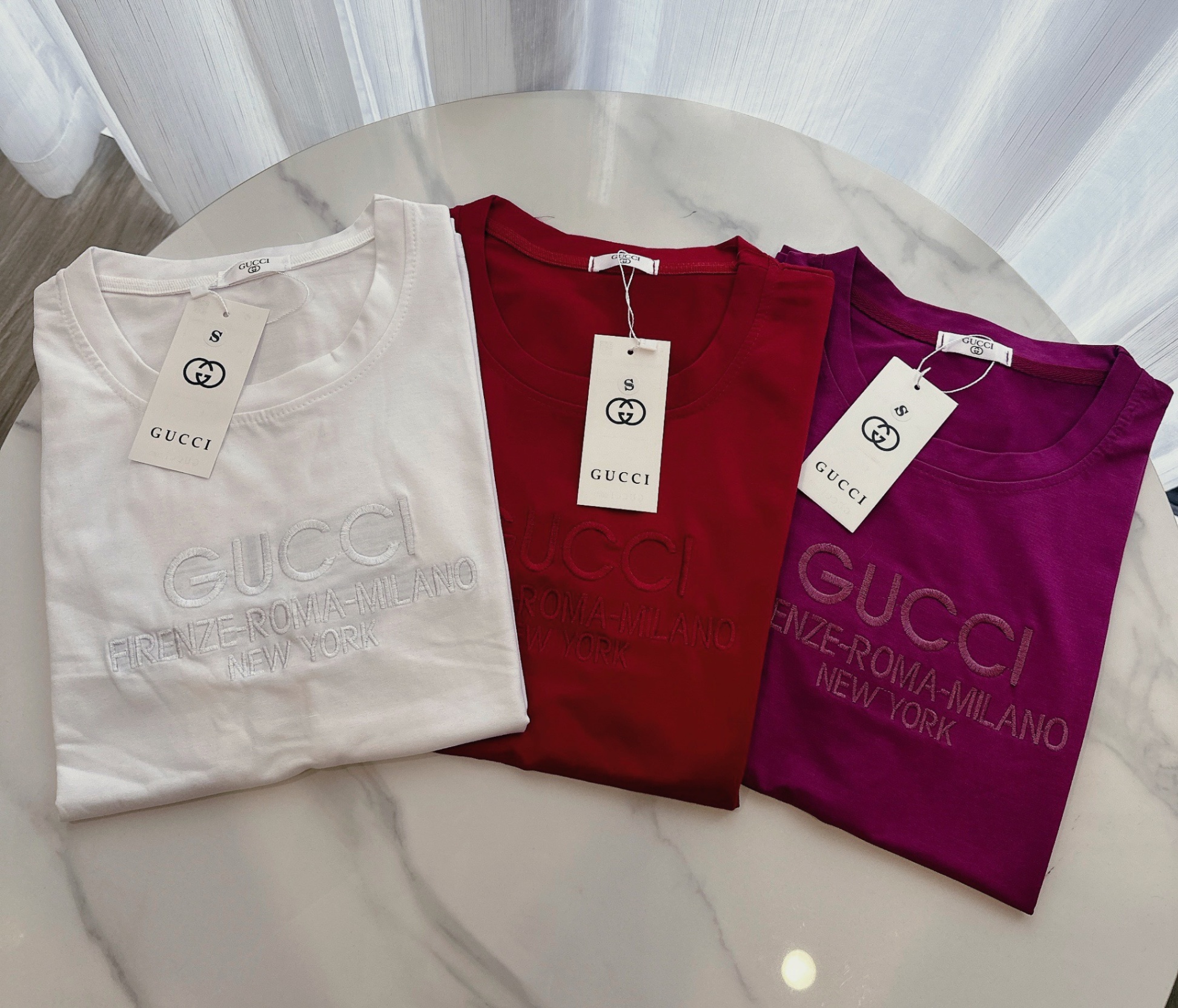 SÉT 3 ÁO PHÔNG THÊU GUCCI (ĐỎ HỒNG TRẮNG)