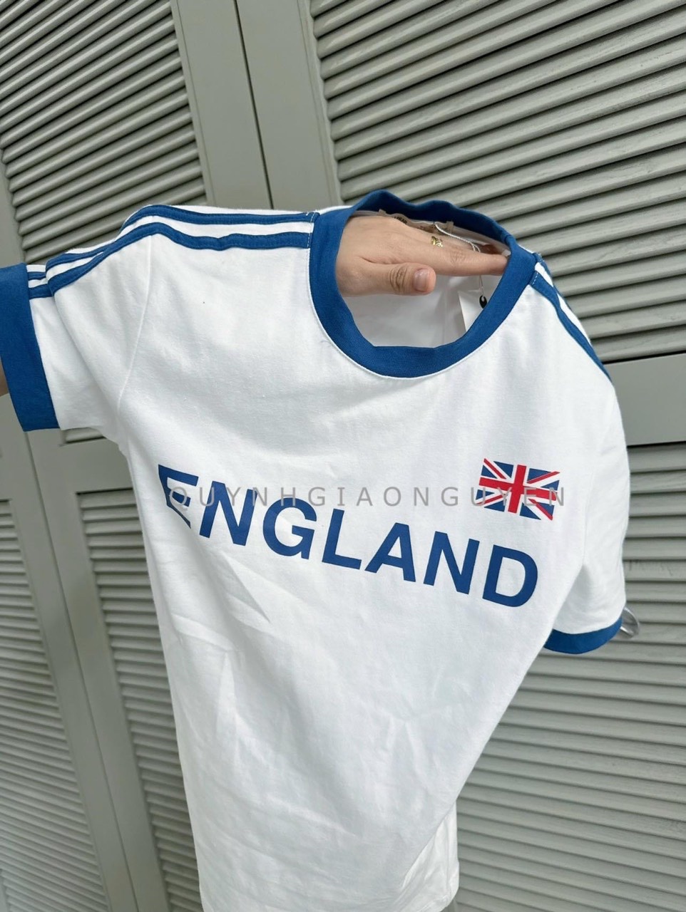 ÁO PHÔNG CHỮ ENGLAND PHỐI VIỀN XANH