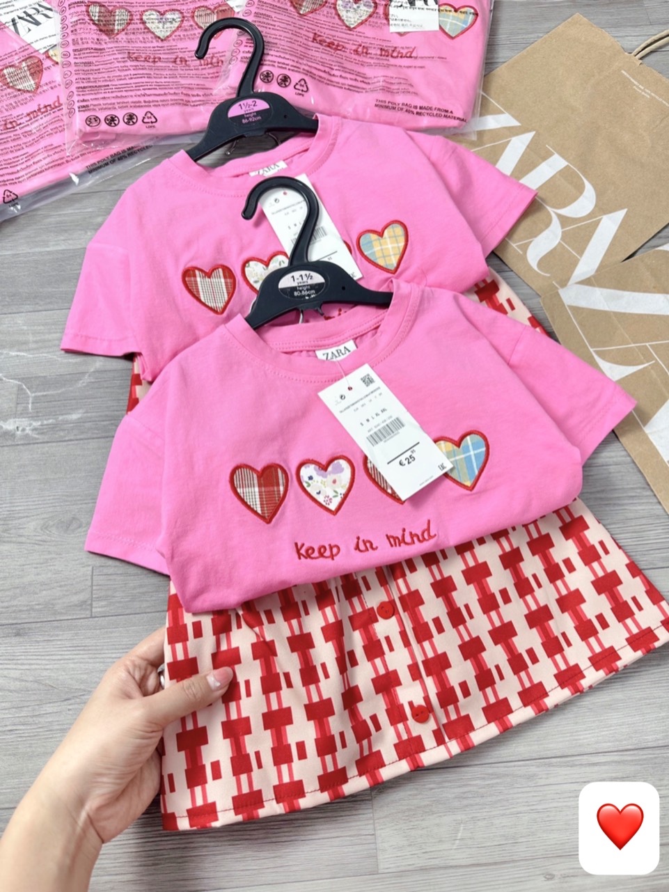 SET ÁO 4 TIM MIX CHÂN VÁY KẺ