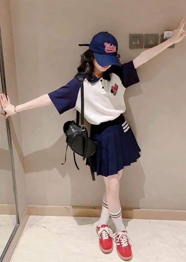 SET VÁY MICKEY CỔ TRỤ (sz nhỡ)
