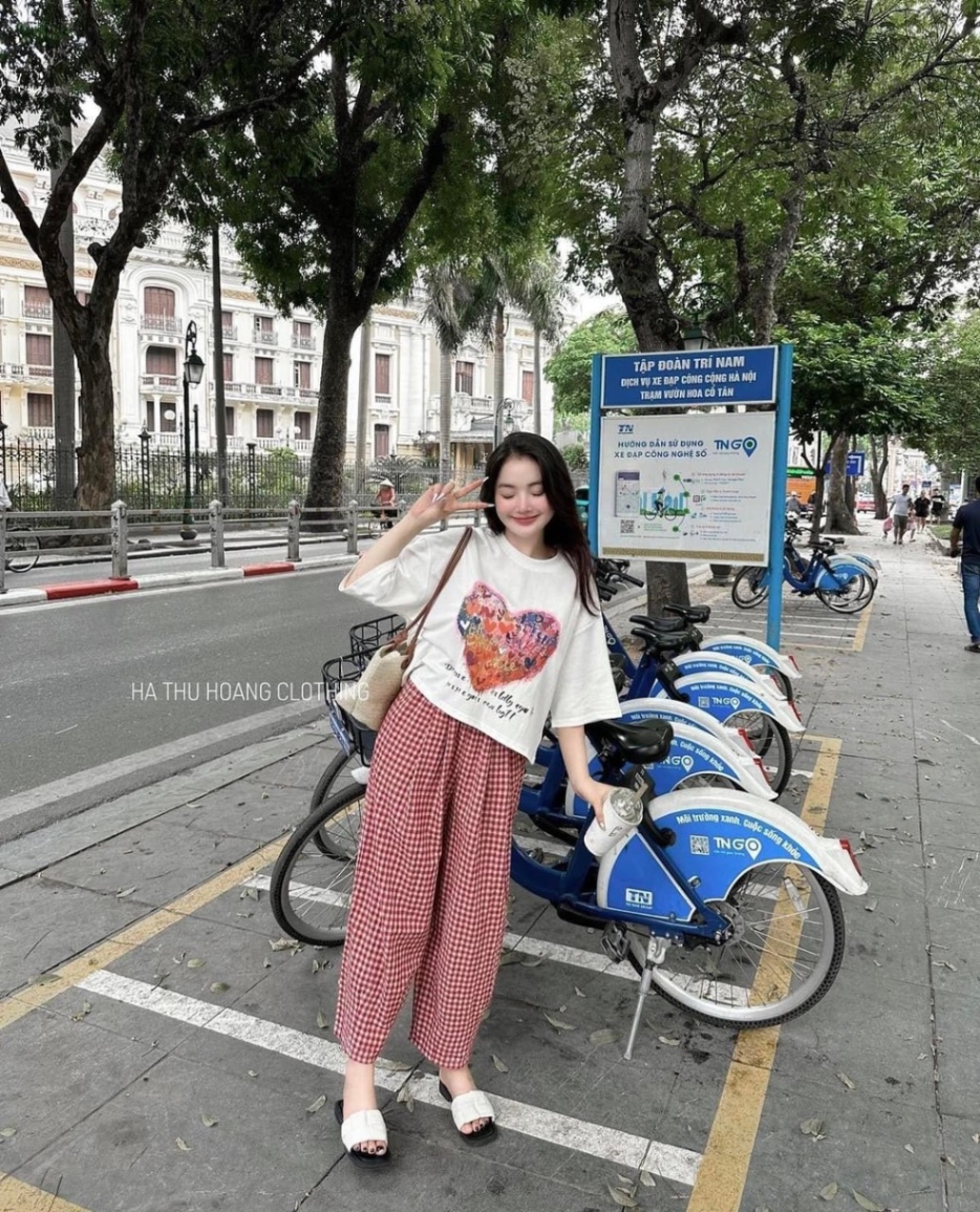 SET ÁO TIM MIX QUẦN KẺ ĐỎ