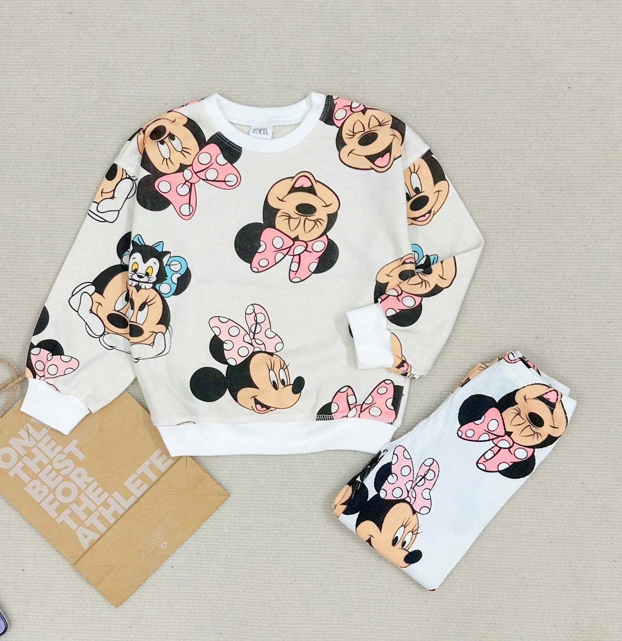 bộ mickey nơ hồng