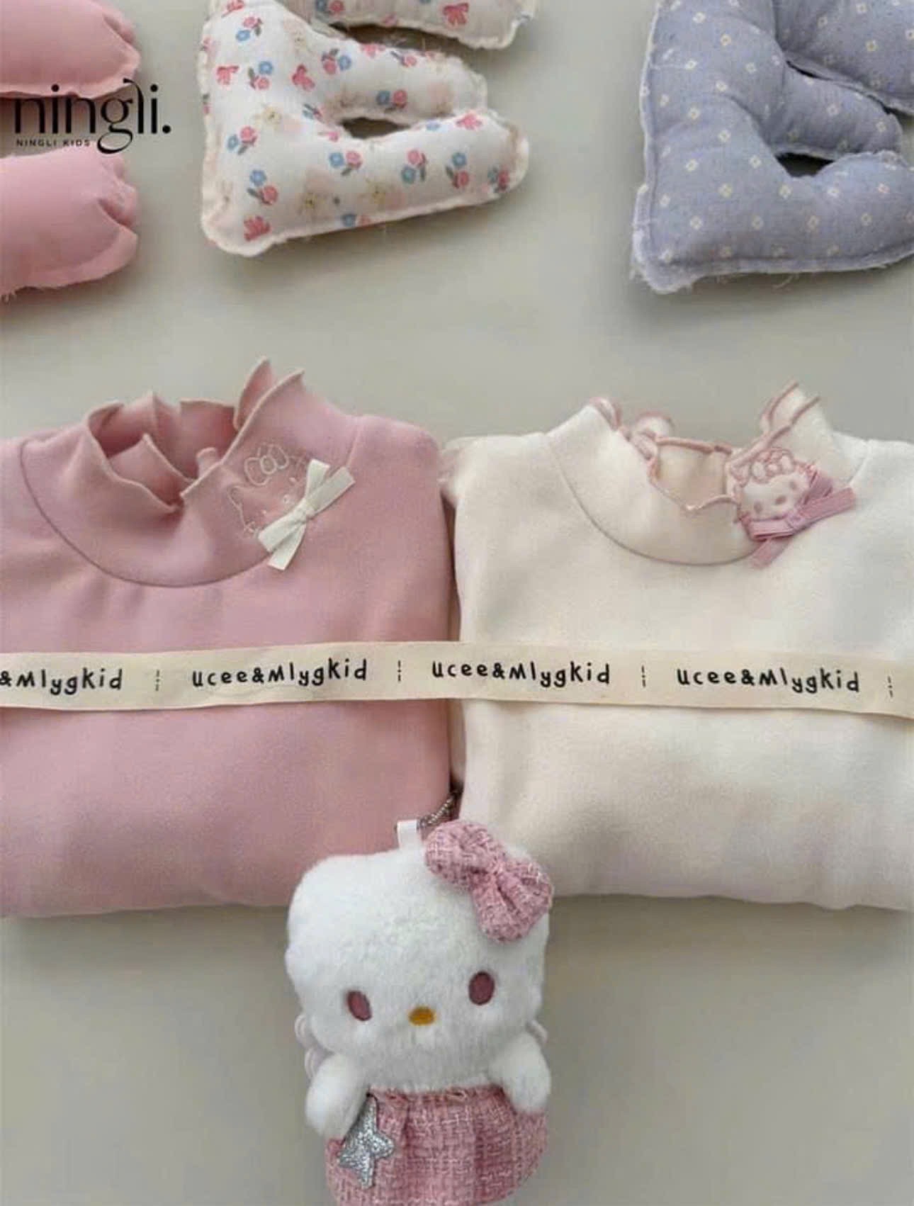 set 2 áo cổ hello kitty