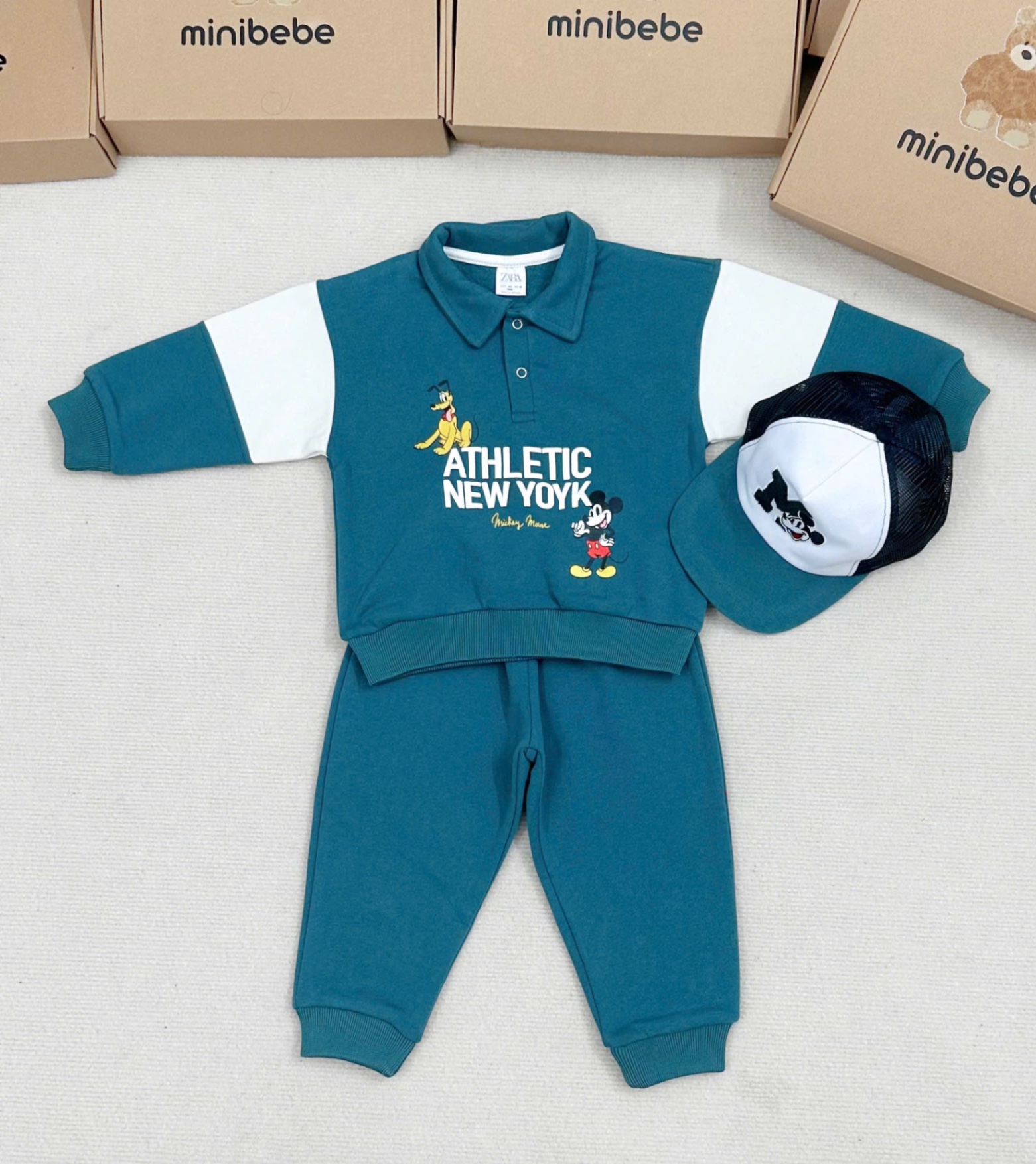 bộ mickey cổ bẻ kèm mũ