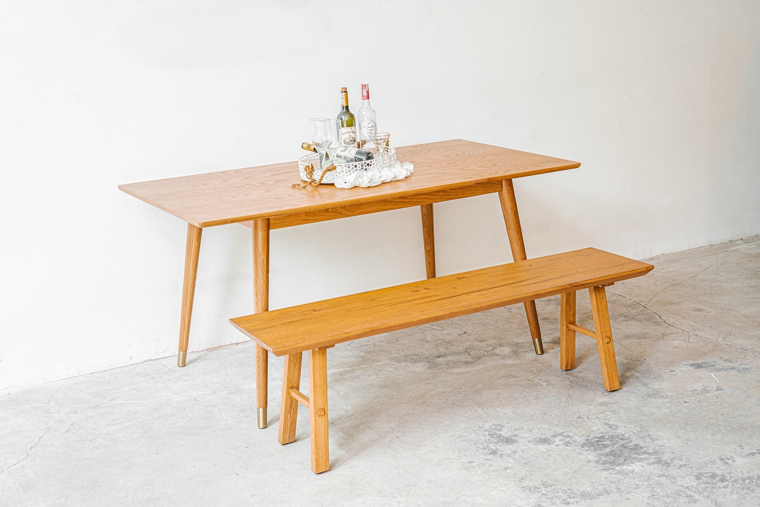 Ventura Dining Table