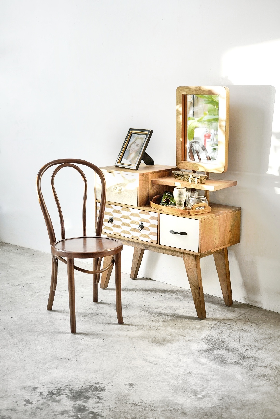 Balthazar Dressing Table