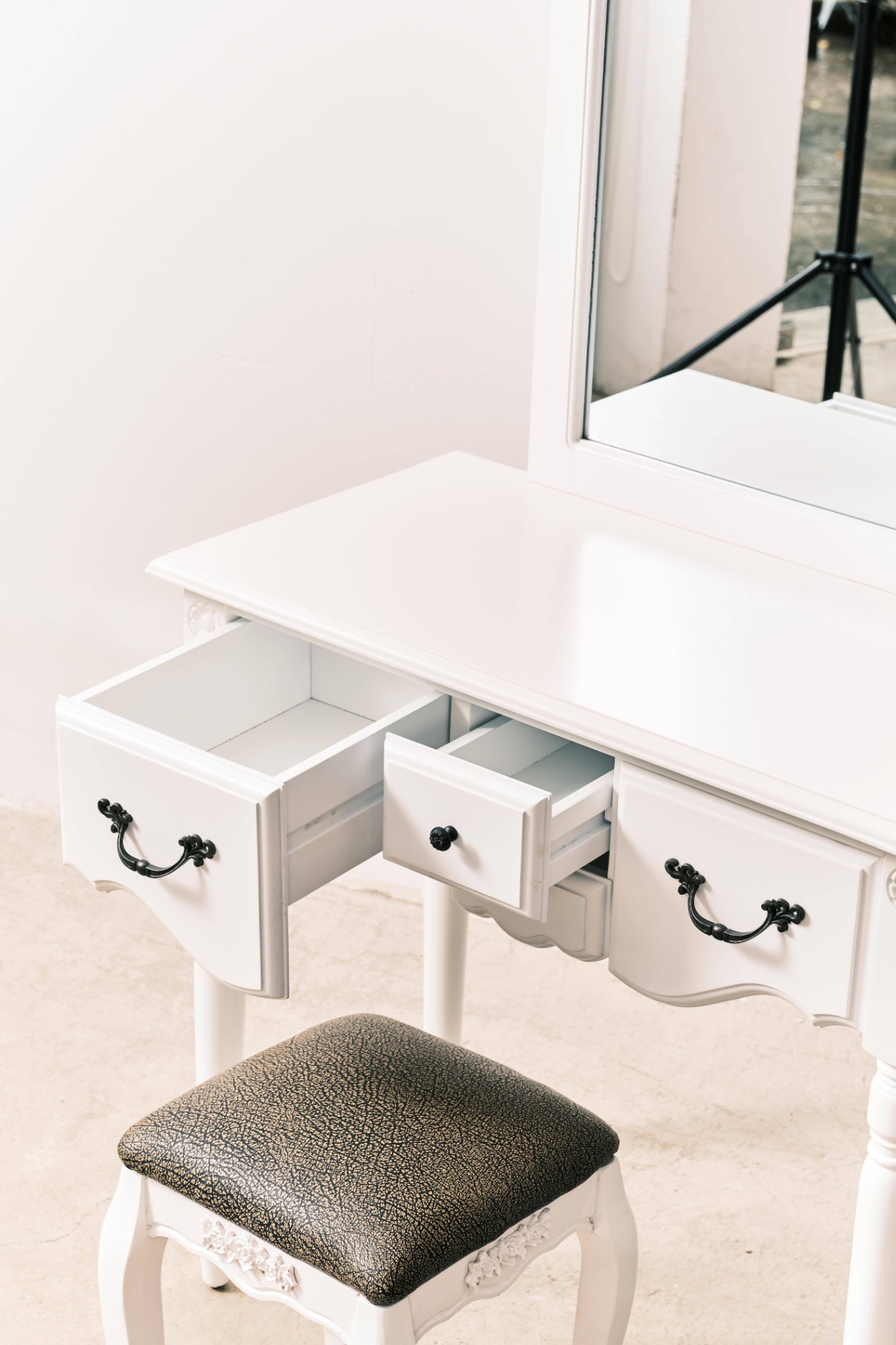 Dressing Table With Stool